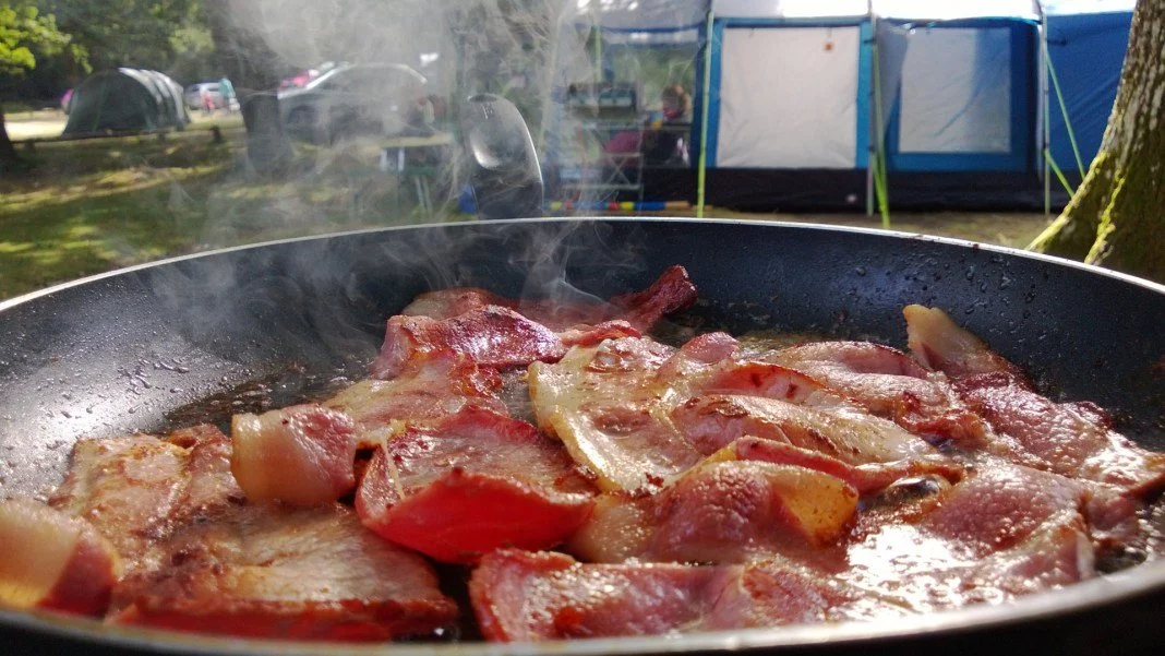 Forcing a Muslim to sell bacon: A riposte