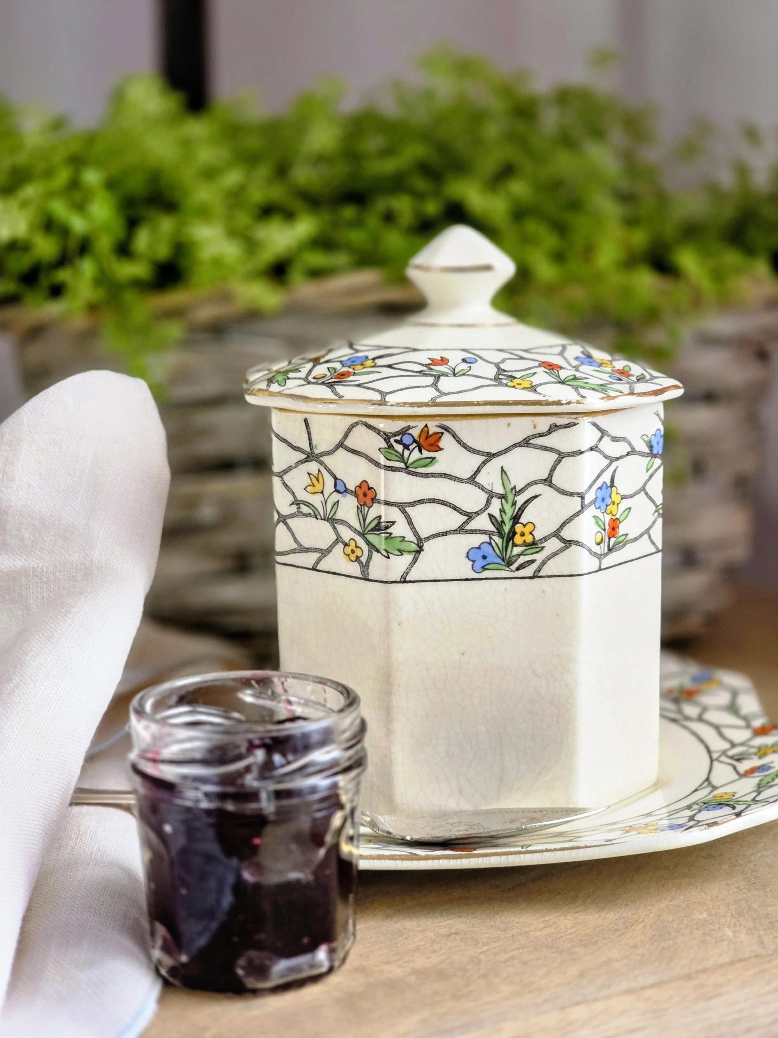 jam pot (13).jpg