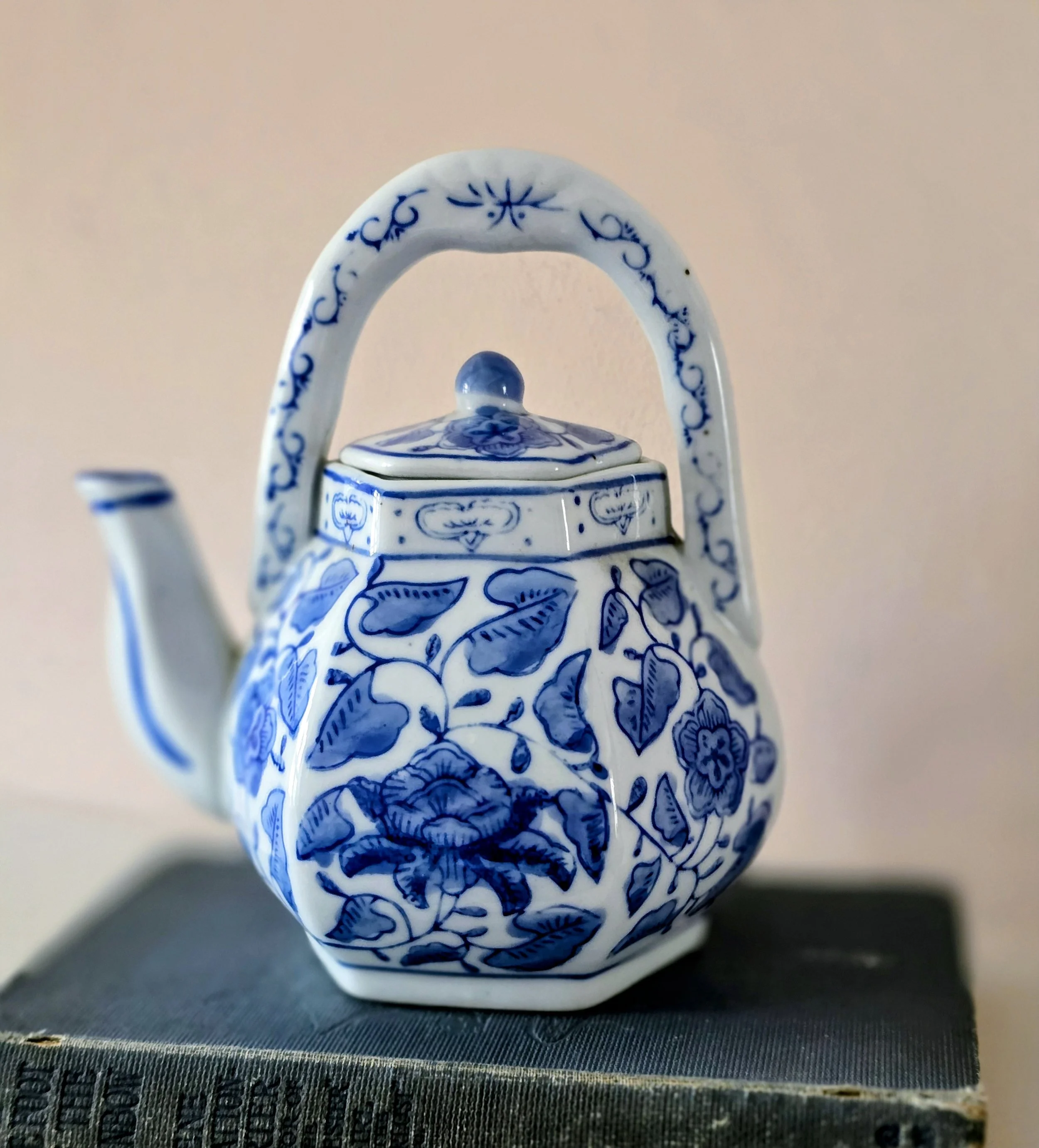 Chinese teapot (1).jpg