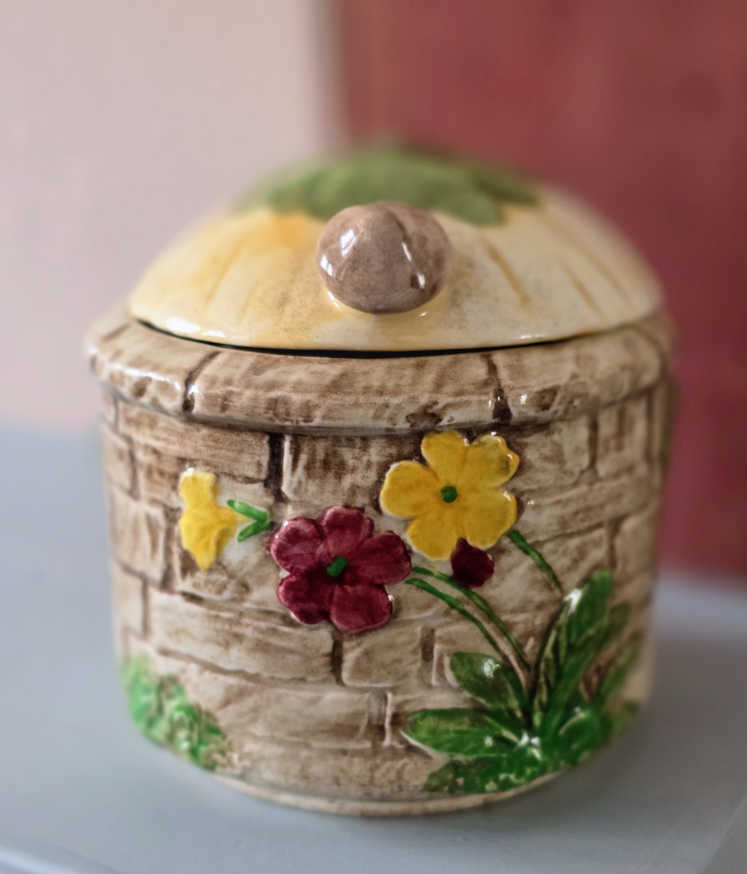 Wishing Well honey pot (8).jpg