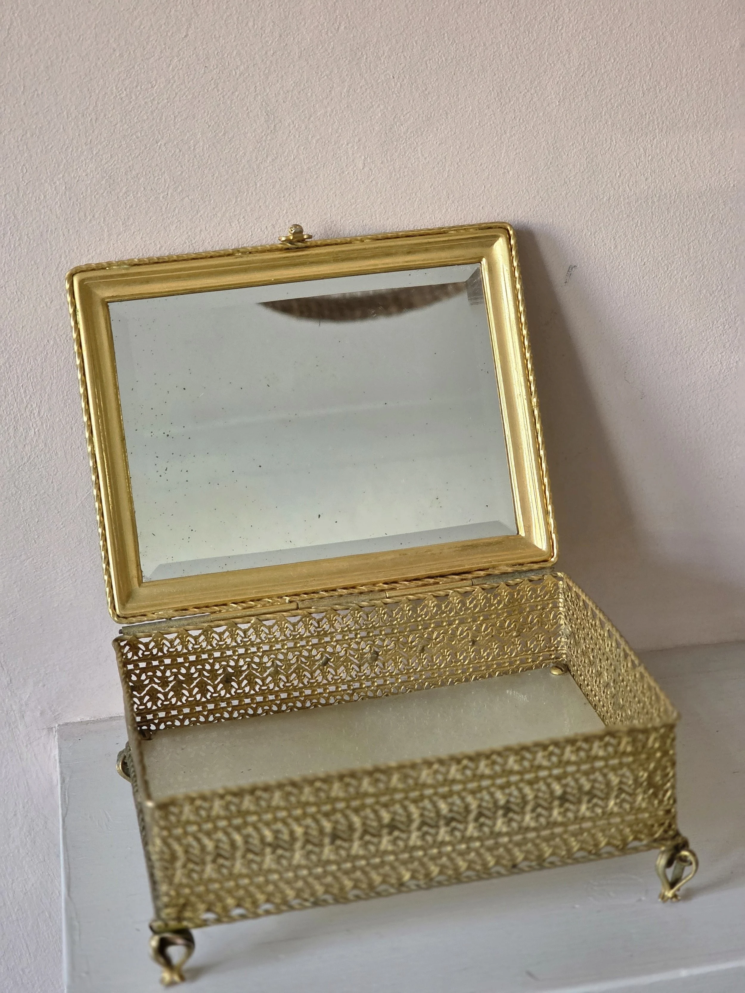gilded trinket box (3).jpg