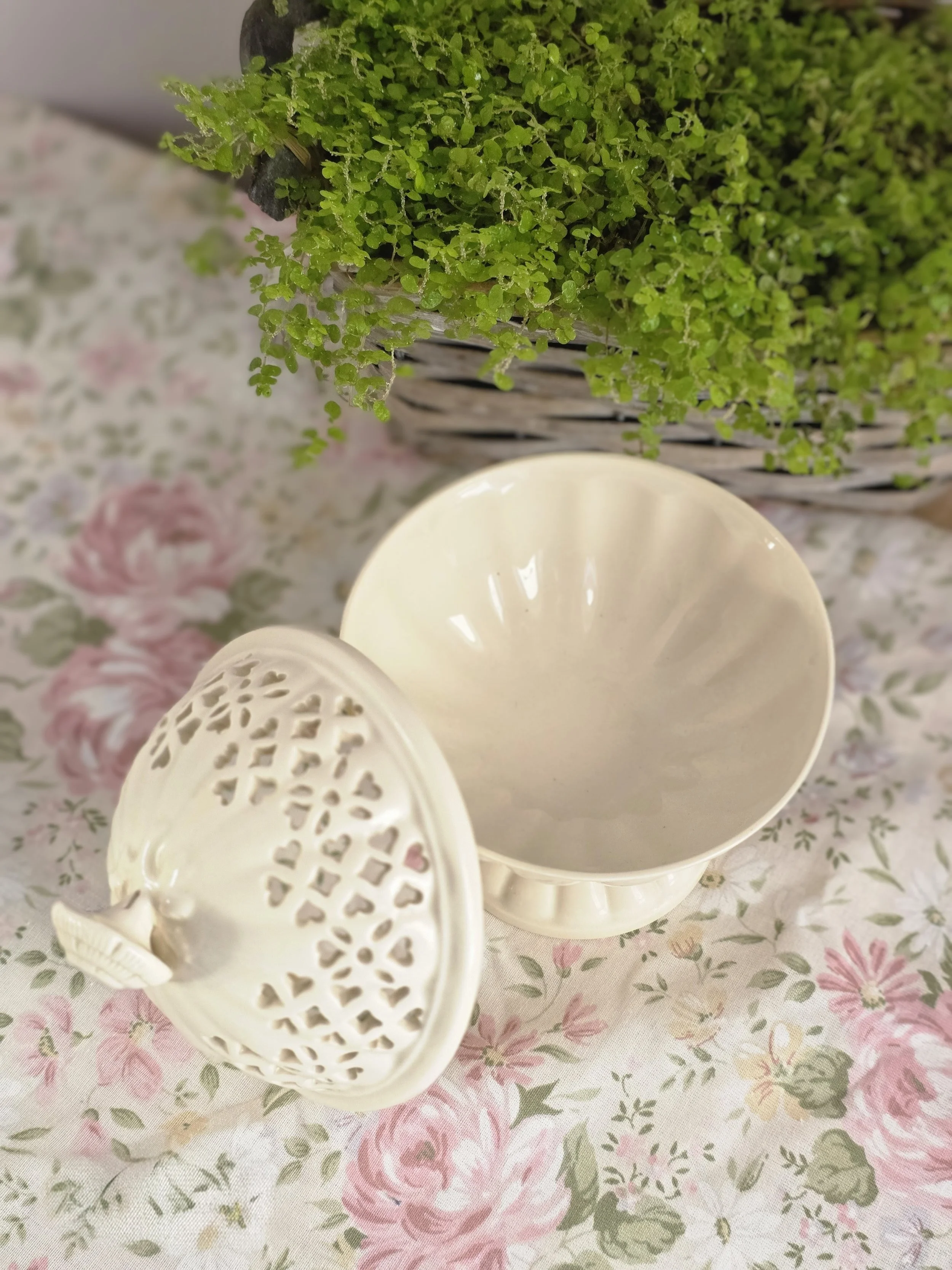 royal creamware (2).jpg