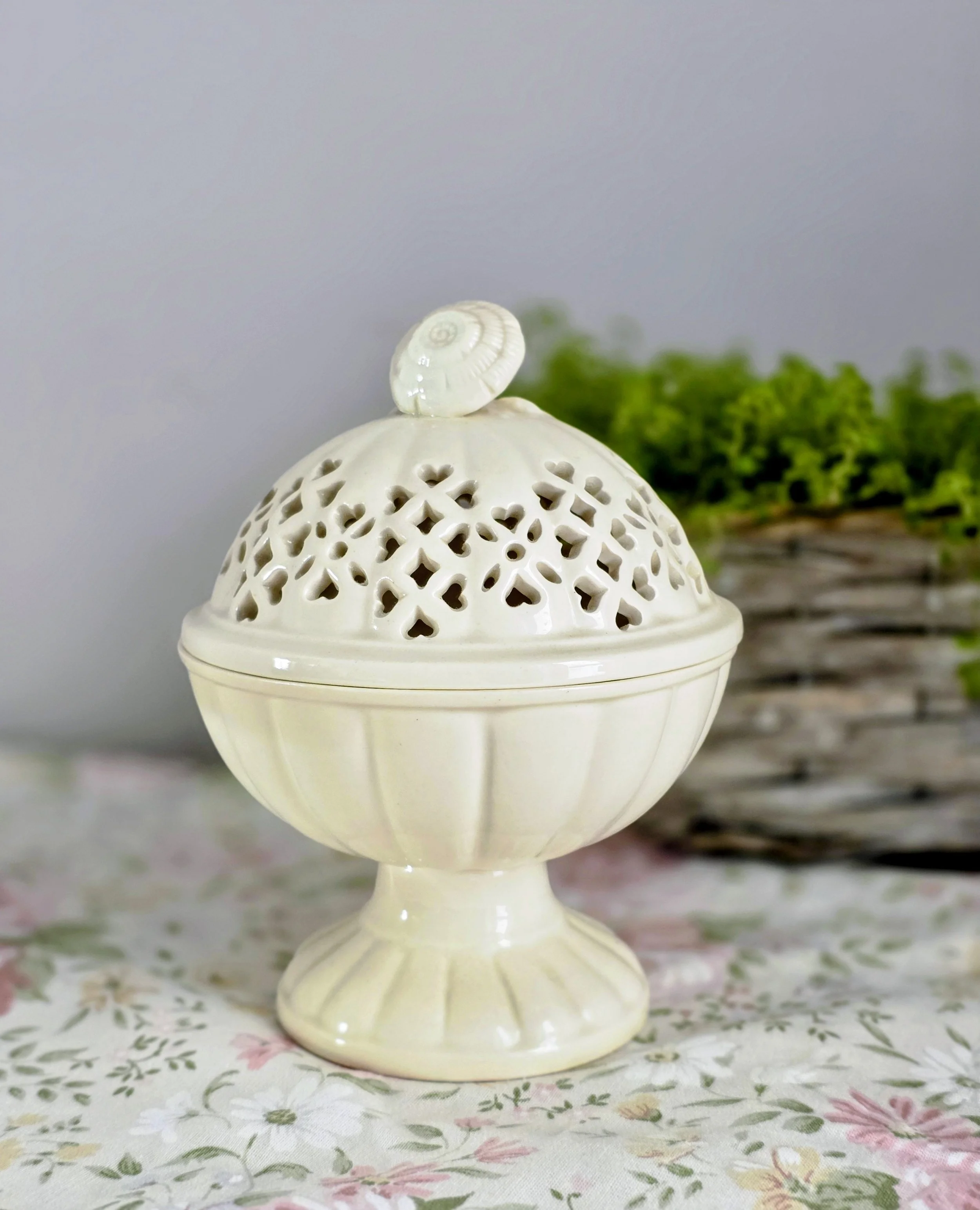 royal creamware (1).jpg