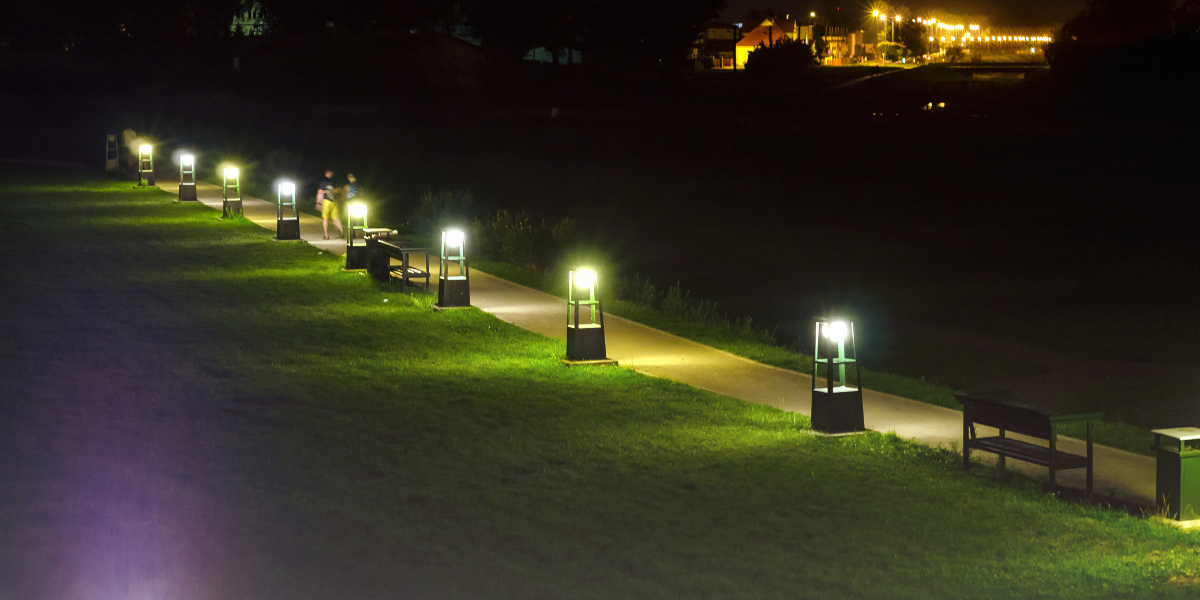 The Ultimate Guide to Landscape Lighting (Updated 2025) | Landscape ...