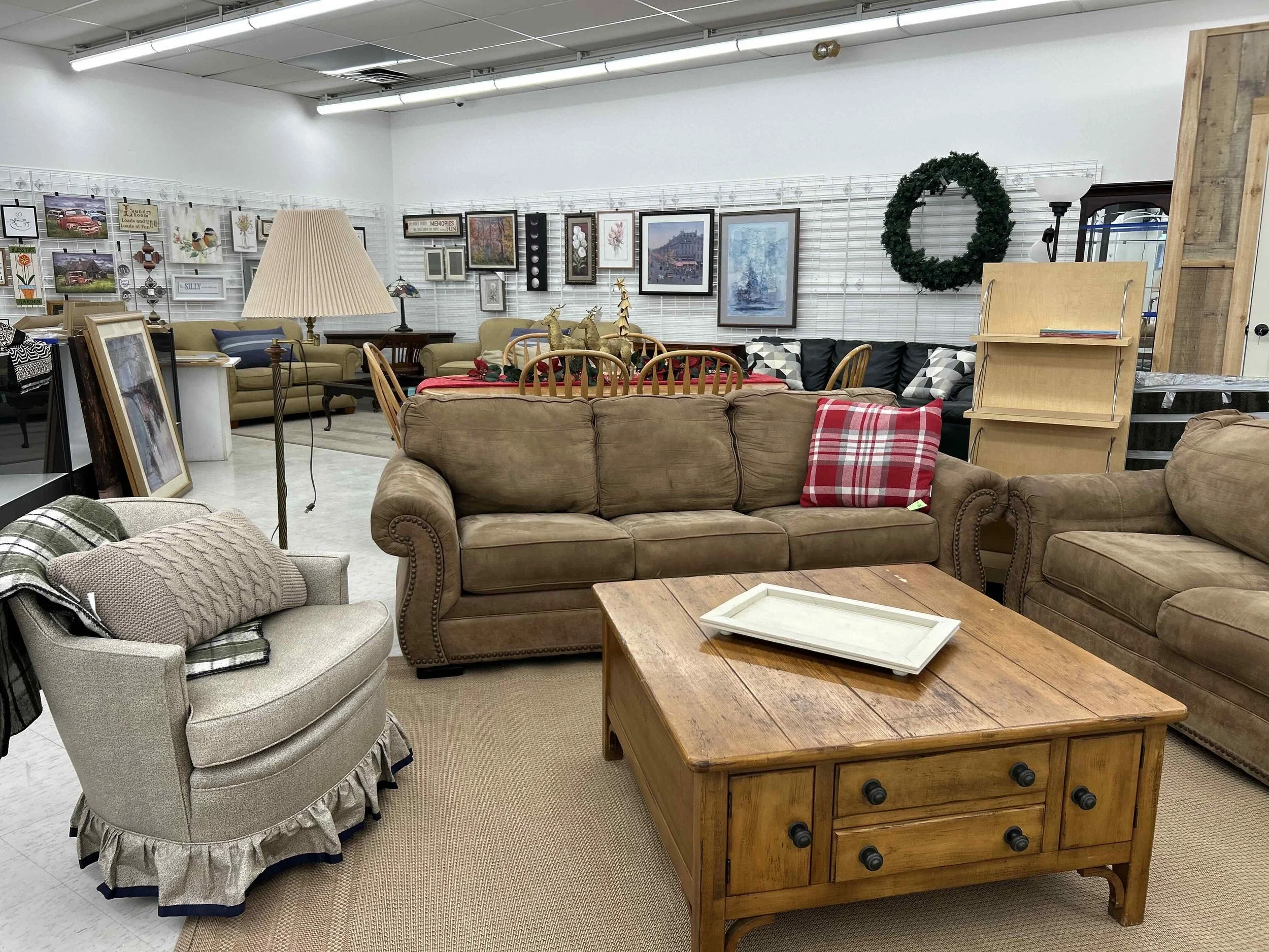 New thrift store opens in Caledonia