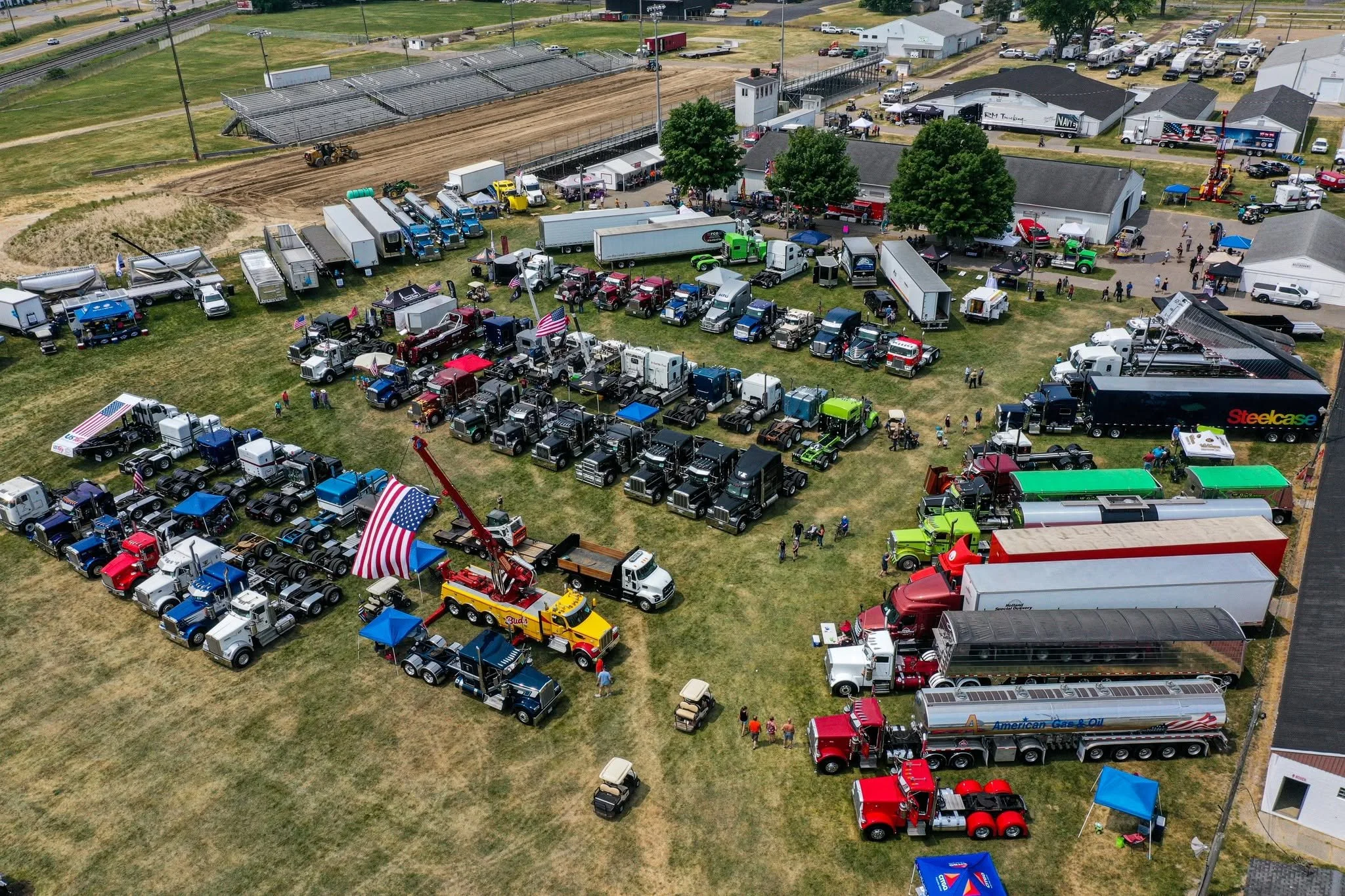 Adam Sanders to headline truck show benefiting veterans
