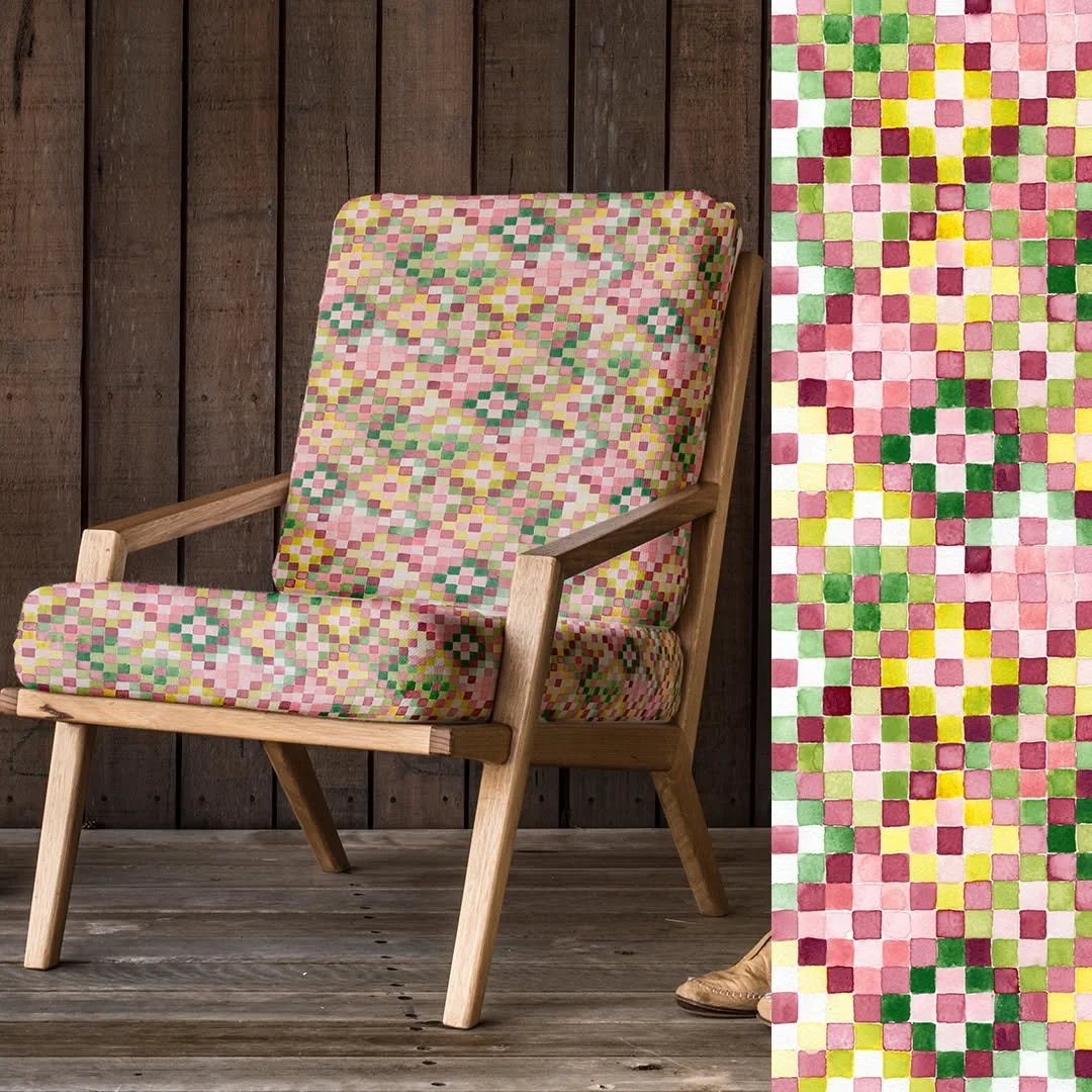 A little experiment that I am really happy with!! The variation that watercolour gives you with each application, dependent on the amount of pigment on your brush lends itself beautifully to a grid like structure such as this. Why not give it a go yo