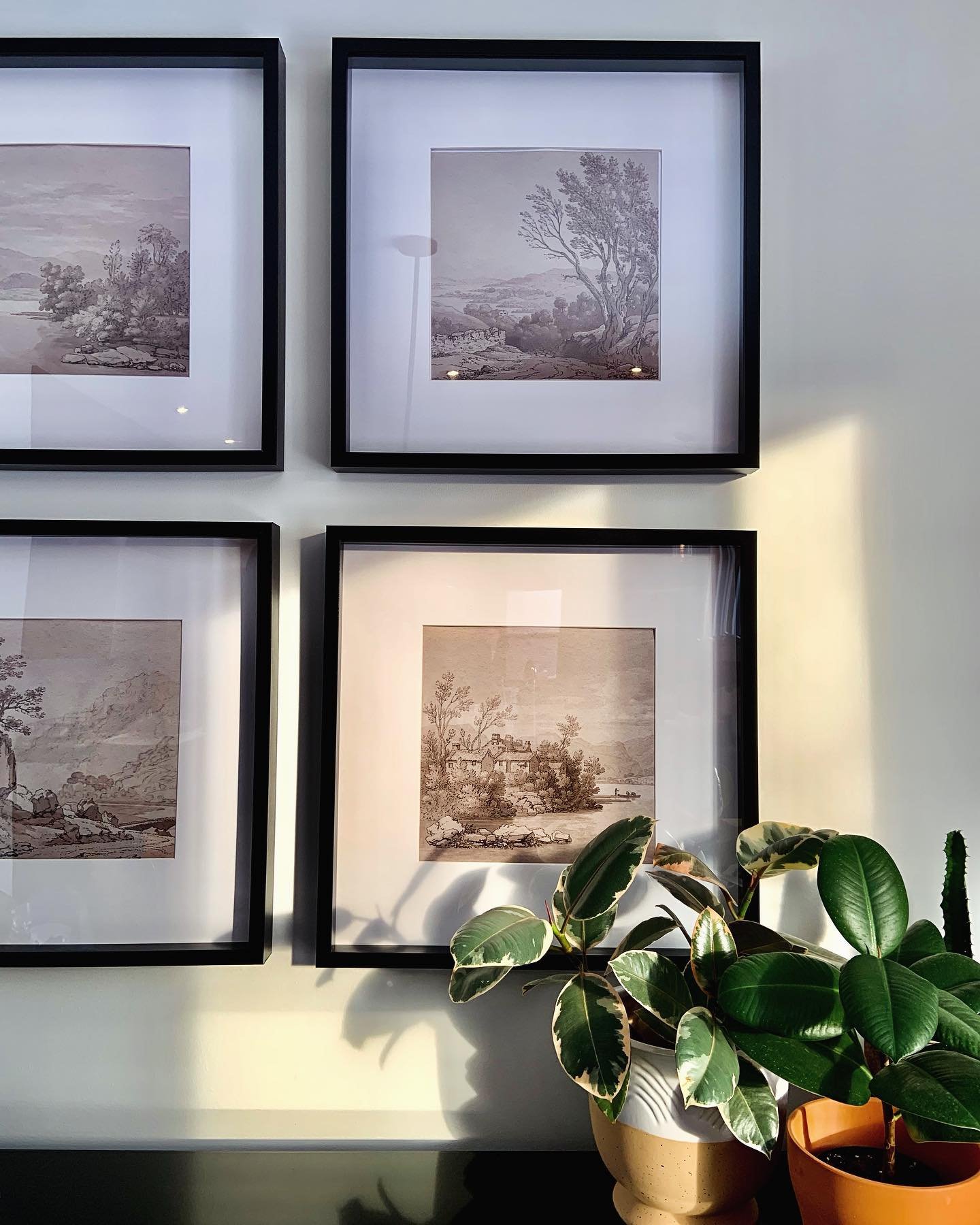 That morning light always gets me

#oliveandoakprints #etsy #wallframes #interiordesign #westislandingeriordesign #montrealinteriordesign