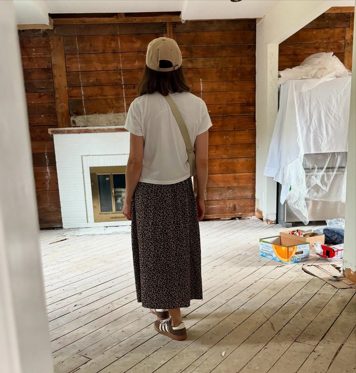 When it came time to decide between renovating our home or moving out and starting fresh somewhere else, there was never really a question in our minds (kind of was though-we checked centris daily for 3 years). A large-scale renovation is never easy,