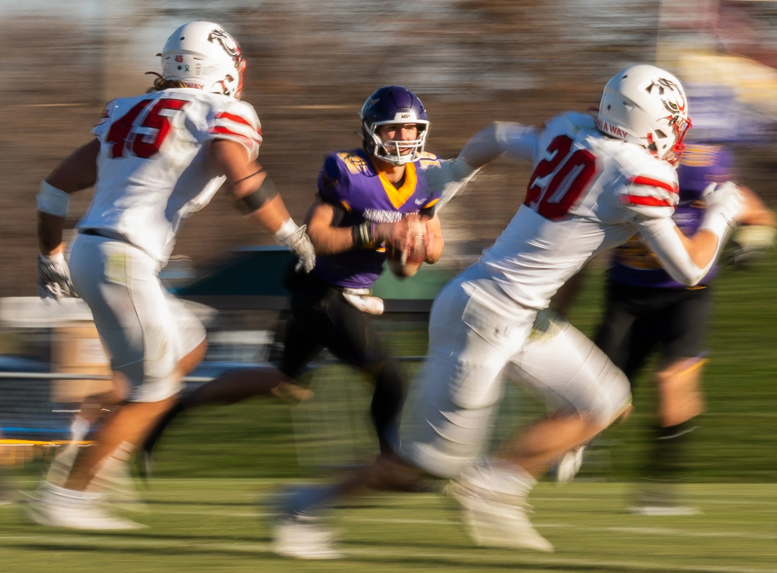 251115_MSUMavericks_251115_MSUMankatoMavericks_vs_MSUMoorheadDragons_DylanE_8.jpg