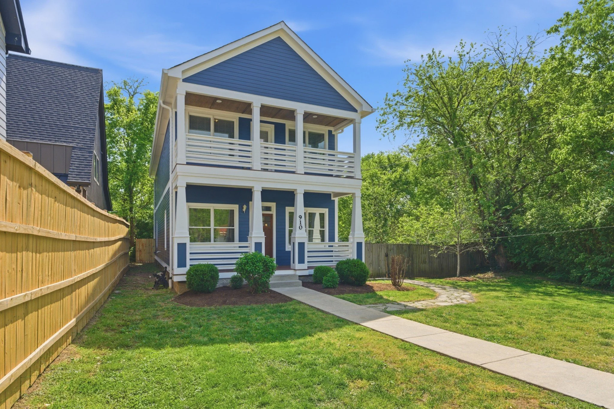 ✨ Price Improvement at 910 Cahal Ave.✨

Located in the heart of East Nashville, this beautifully updated home offers the perfect blend of thoughtful design and comfortable living. Featuring a bright open-concept layout, main-level primary suite, spac