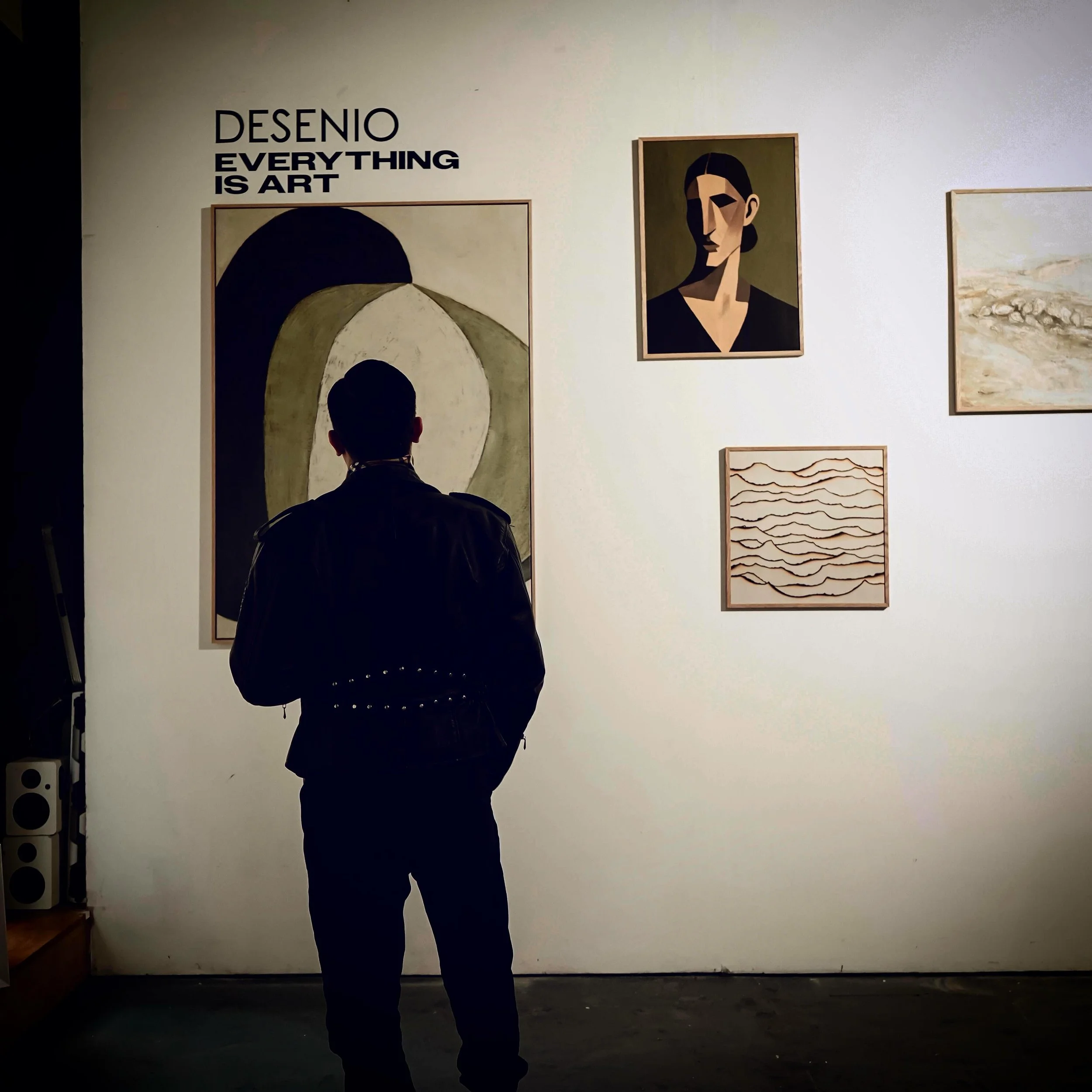 An evening with @desenio in East London, celebrating their latest artwork collection. 

Cocktails, music &amp; hospitality by room two.

#cocktails #gallery #londonevents #dj #eventplanner