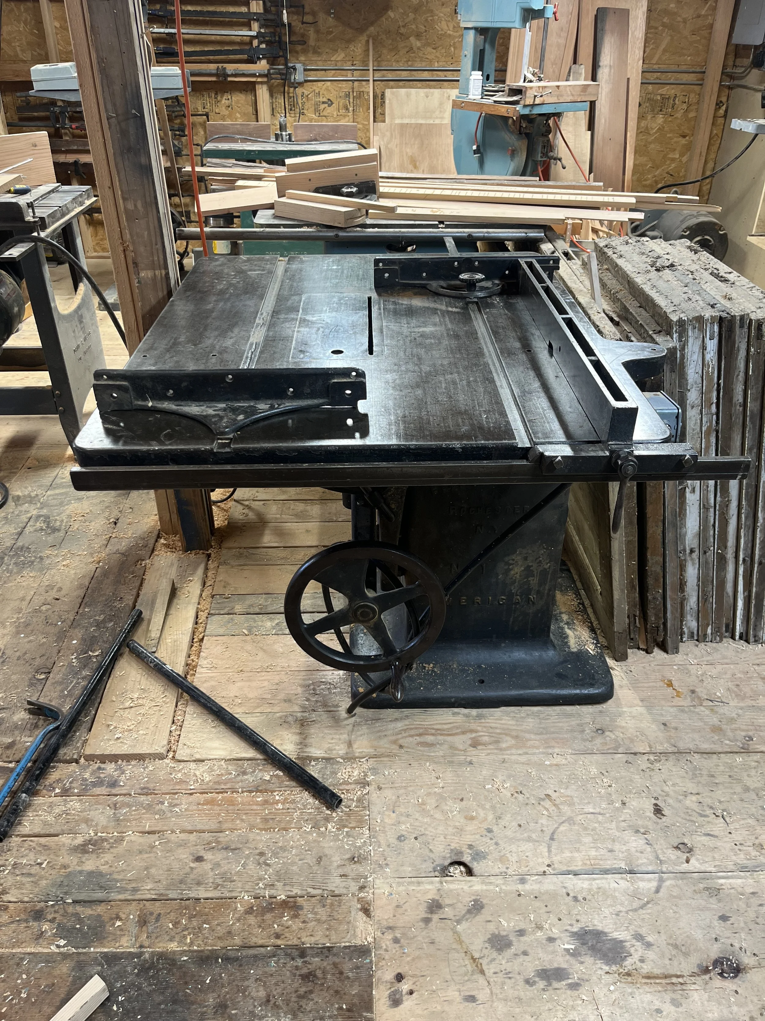 American No. 1 Variety Saw