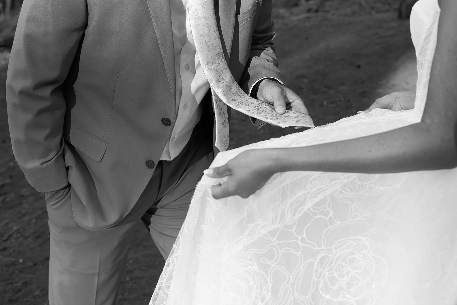 first-look-before-lost-grove-elopement-ceremony-7.jpg