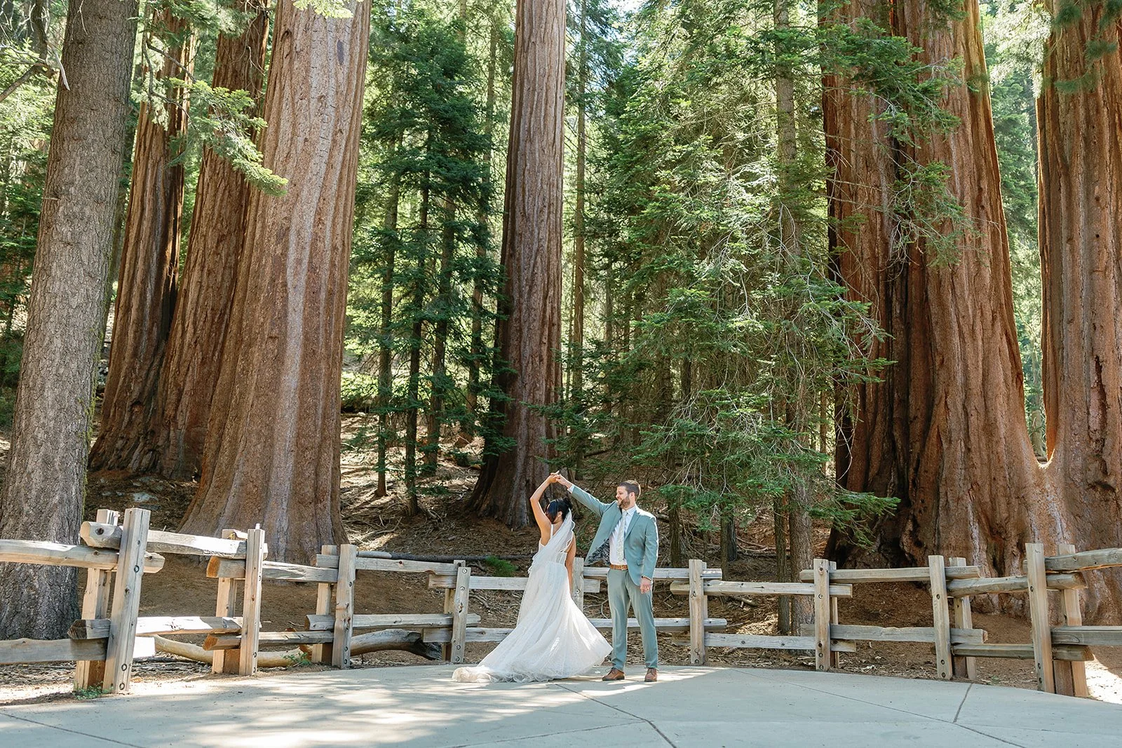 lost-grove-elopement-ceremony-10.jpg