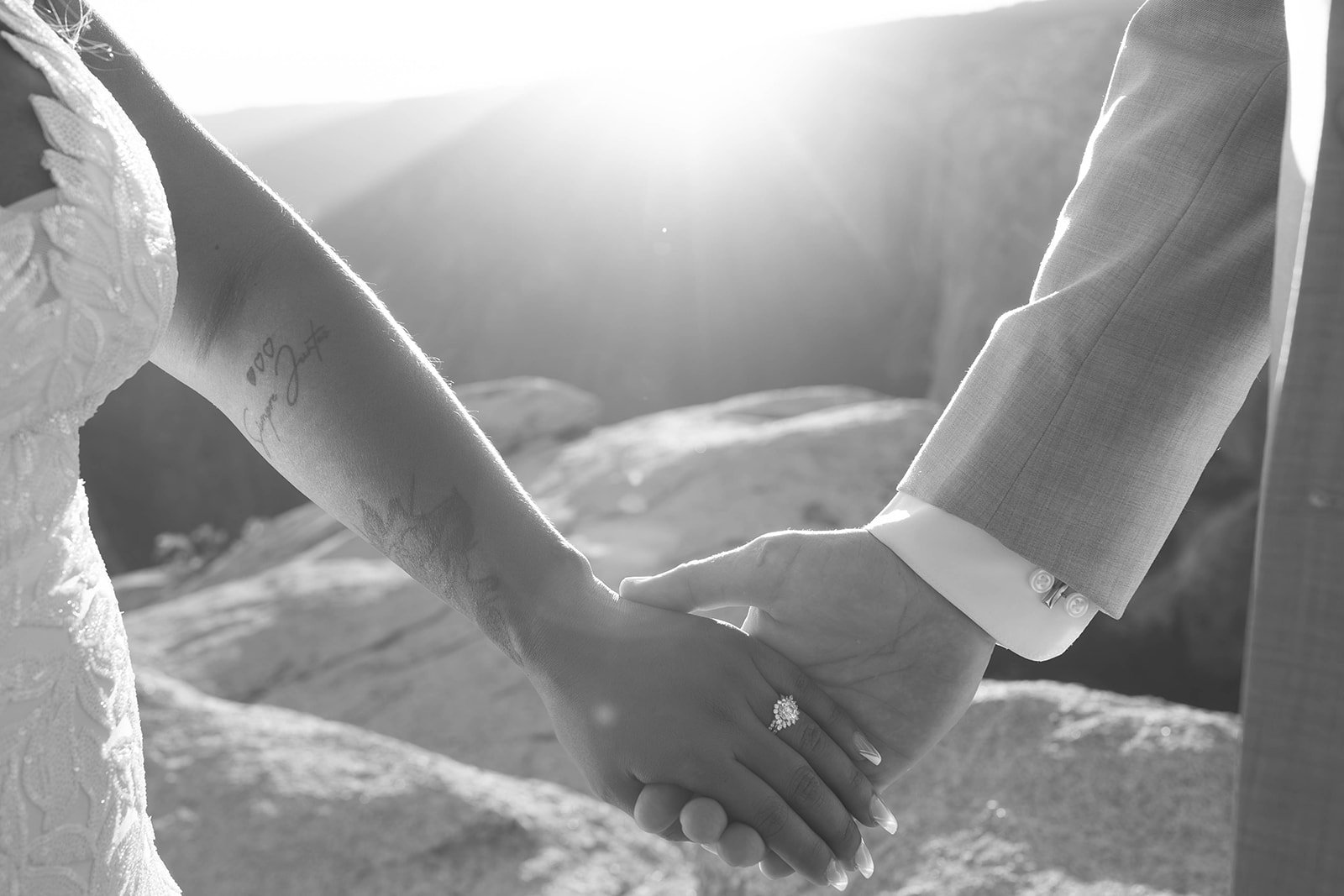Close up of wedding rings at Yosemite weekend elopement
