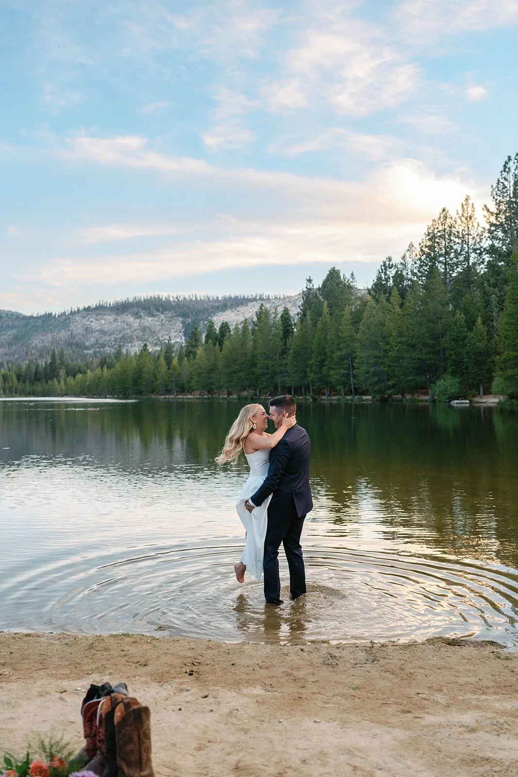 tahoe-paradise-park-elopement-18.jpg