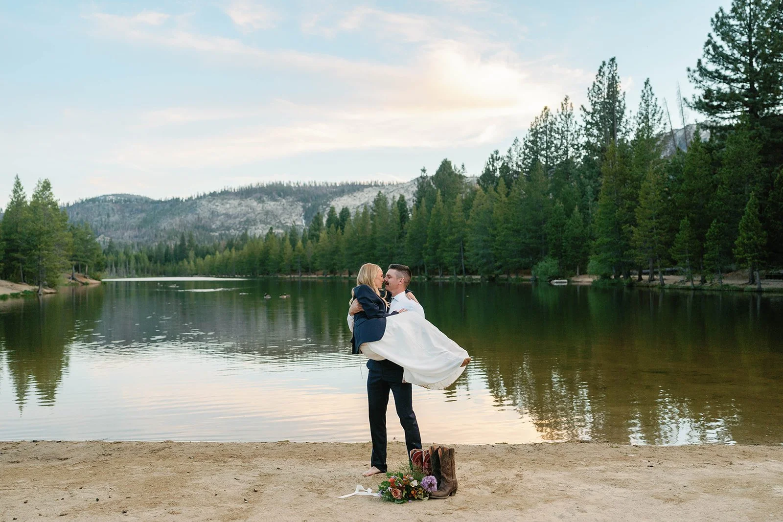 tahoe-paradise-park-elopement-20.jpg