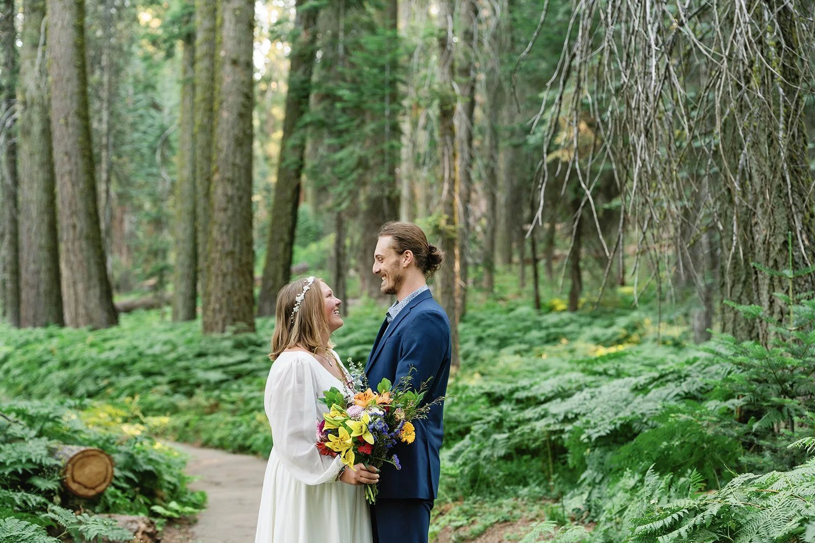 intimate-elopements-in-sequoia-2.jpg
