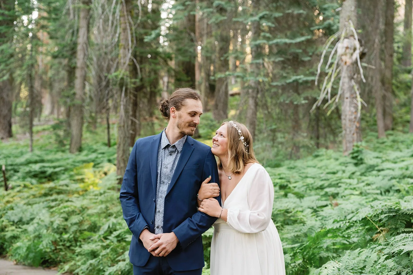 intimate-elopements-in-sequoia-5.jpg