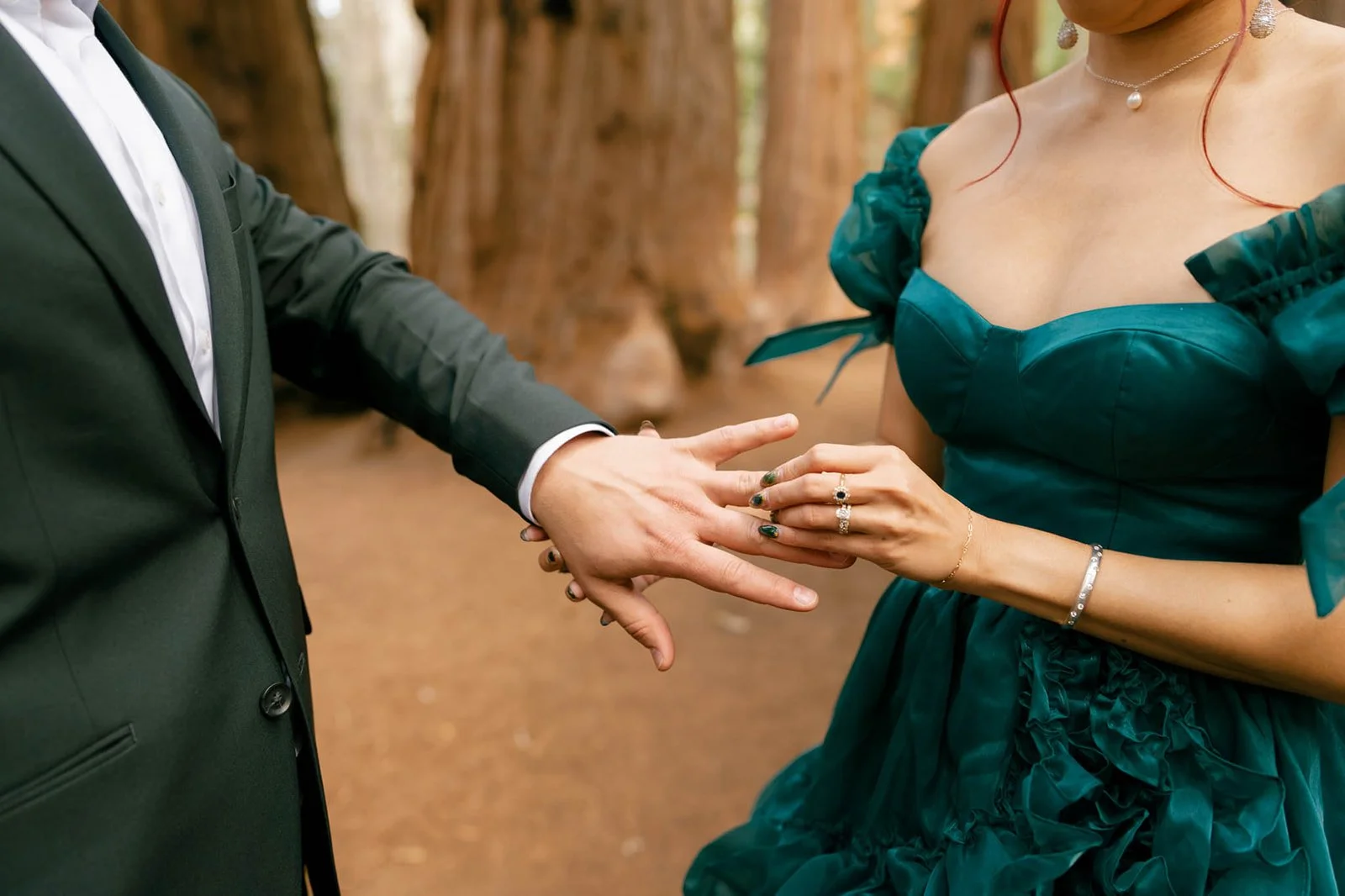 vow-renewal-in-sequoia-21.jpg