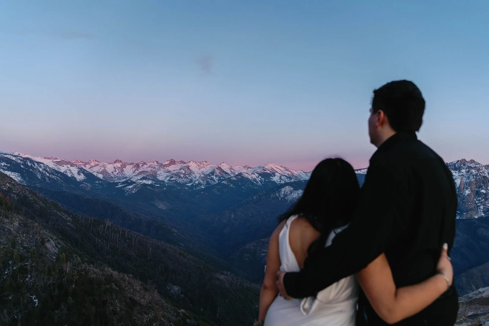 sequoia-national-park-winter-elopement-17.jpg