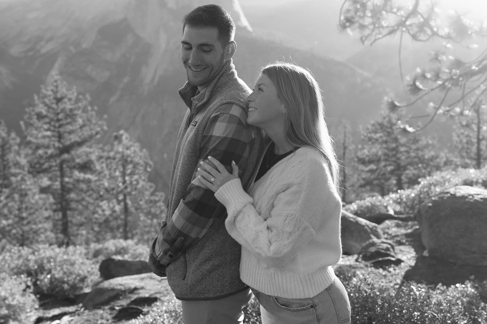 yosemite-engagement-session-3.jpg