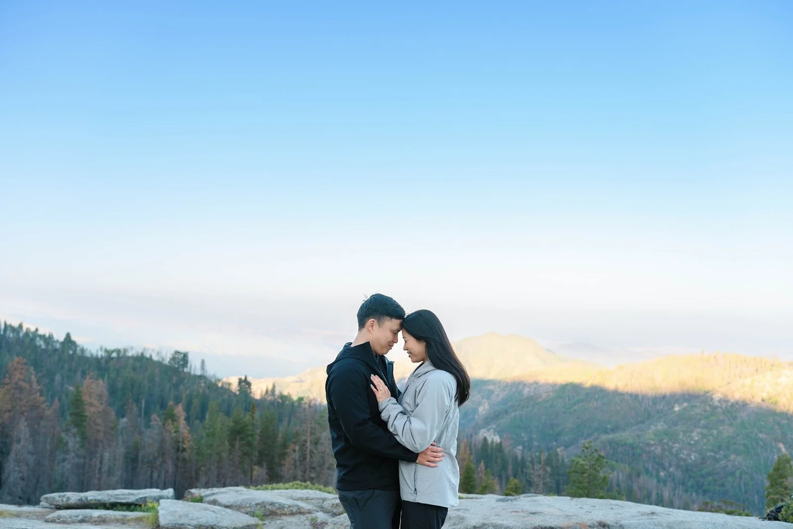 beetle rock a Romantic proposal location in Sequoia National Park