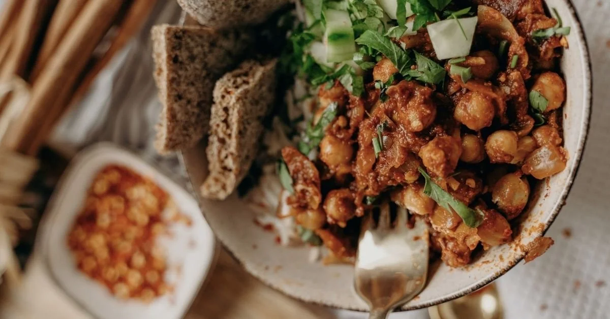 Plant-Based Diets: Unraveling Myths, Embracing Benefits, and Your Guide to Starting