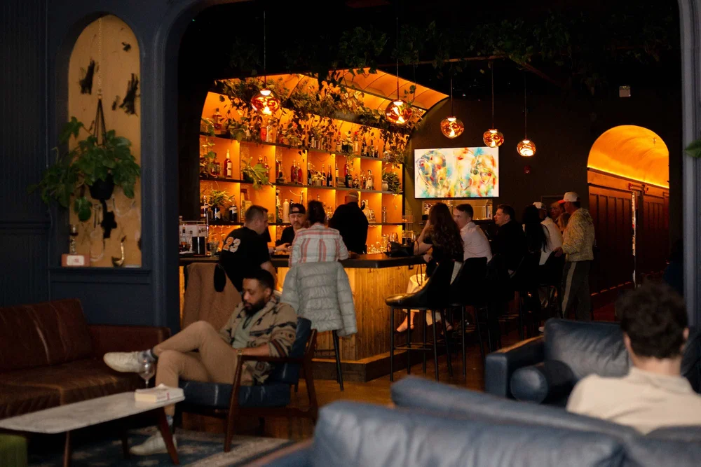 Bar photo 2