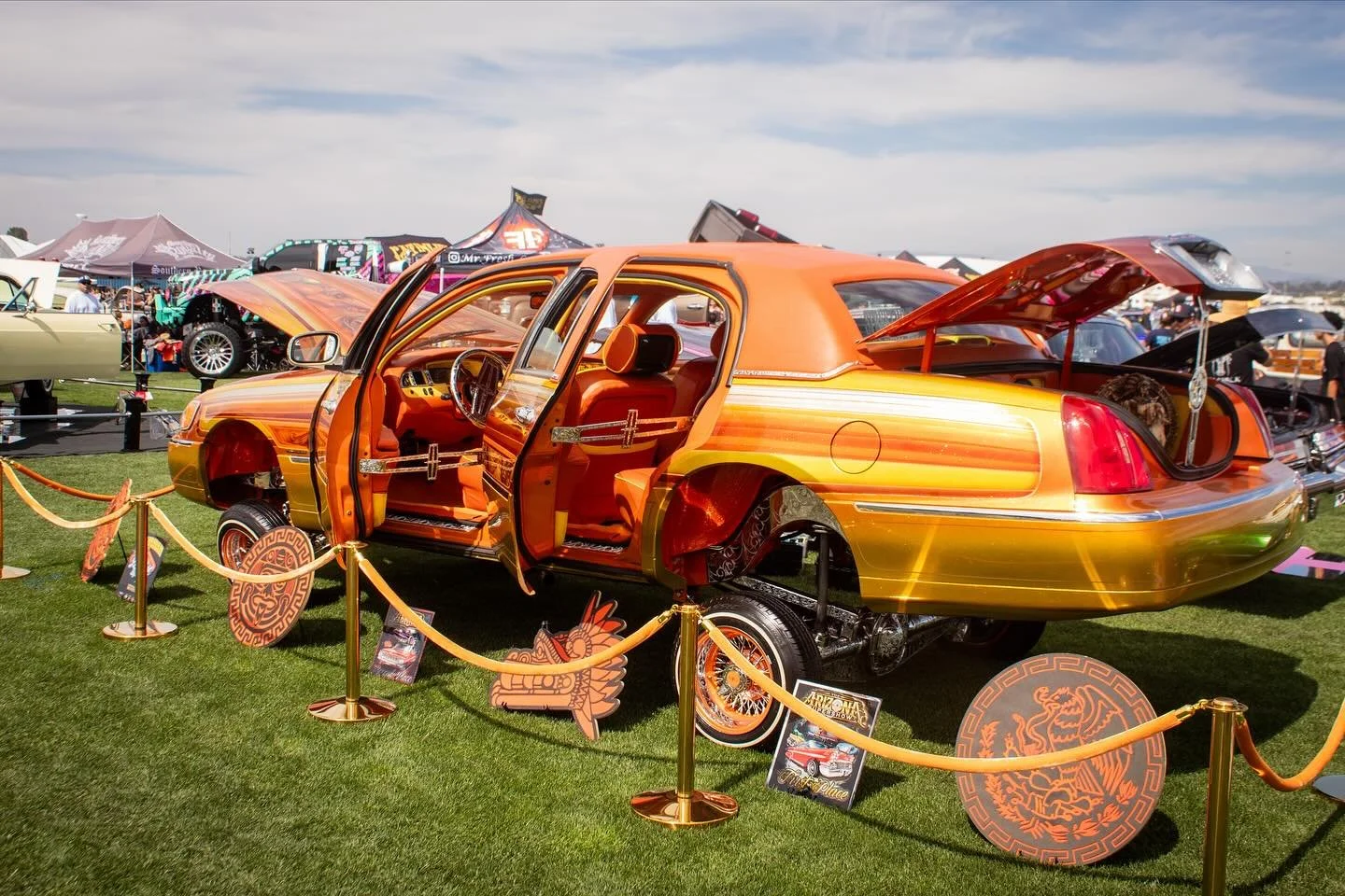 From Lowrider Magazine Carshow In oceanside throwback post #lowriders #carshow #lowriders #sandiego #oceanside