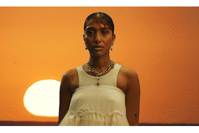 Freya Just Upstairs GIF 2.gif
