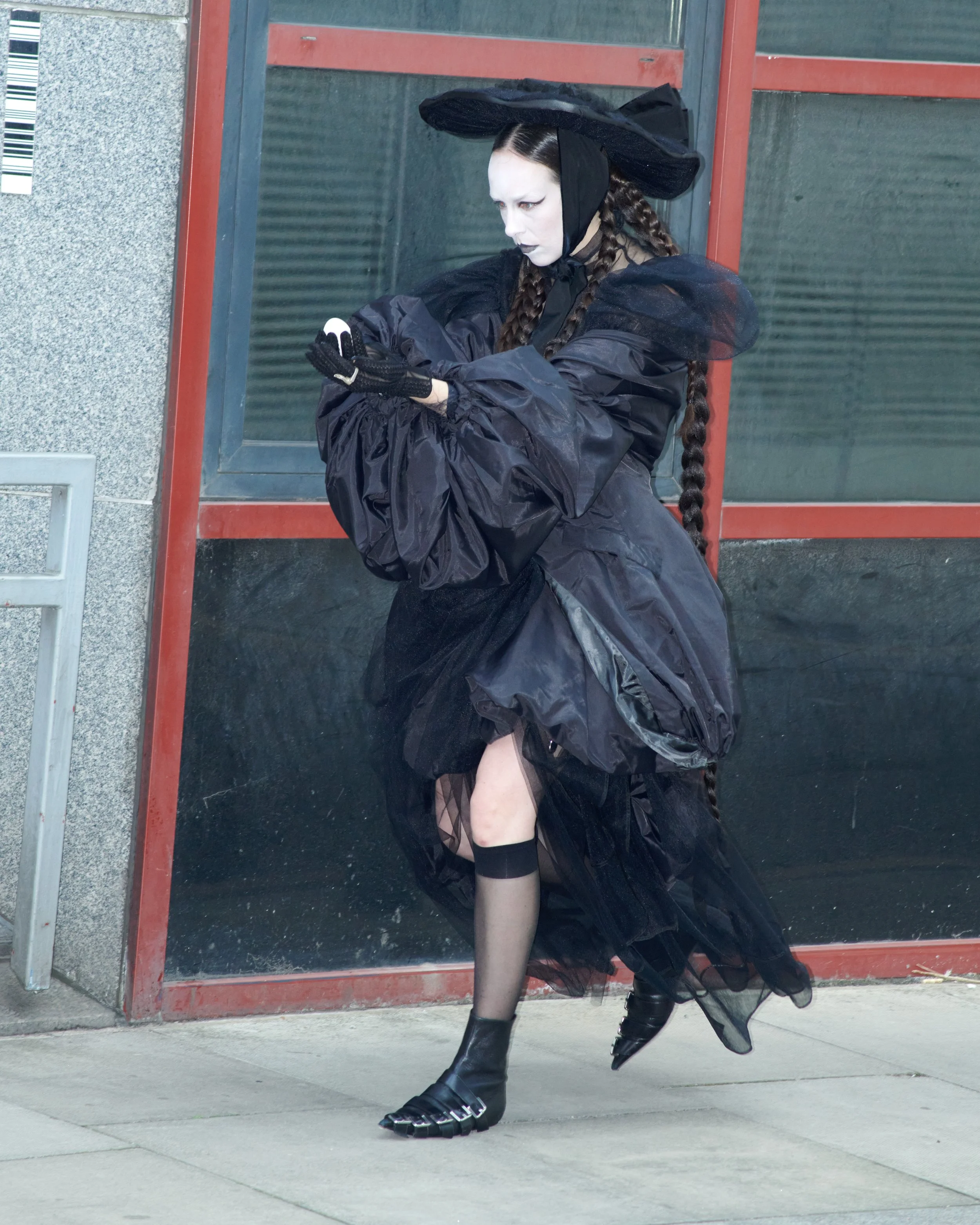 ALLIE X // THE EGG WATCHERS