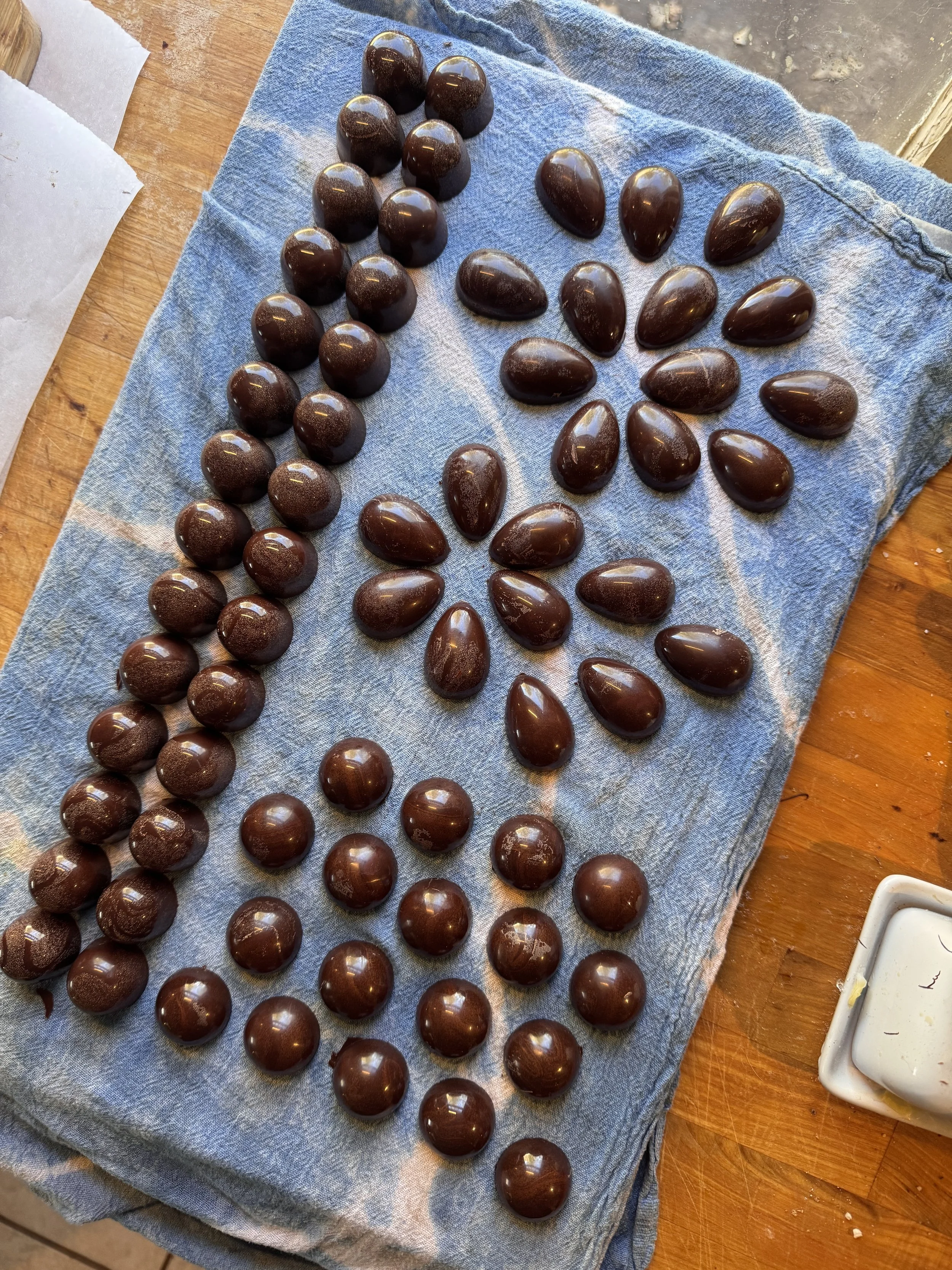 (PREORDER) 6-pack of Handmade Chocolate Bon Bons