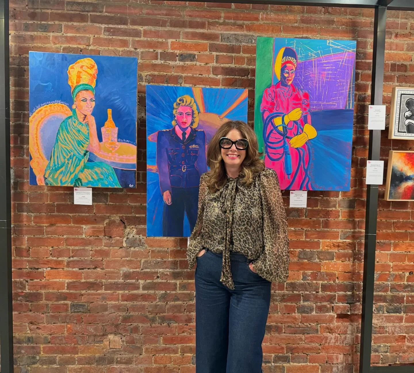 Putting some colour into a dark subject: Art on Conflict , the new exhibition from the @artistsinwoodstock , at Soldiers of Oxfordshire Museum, Woodstock. It&rsquo;s free to visit and on until November 24th.

My paintings feature 
- A quote from Wins