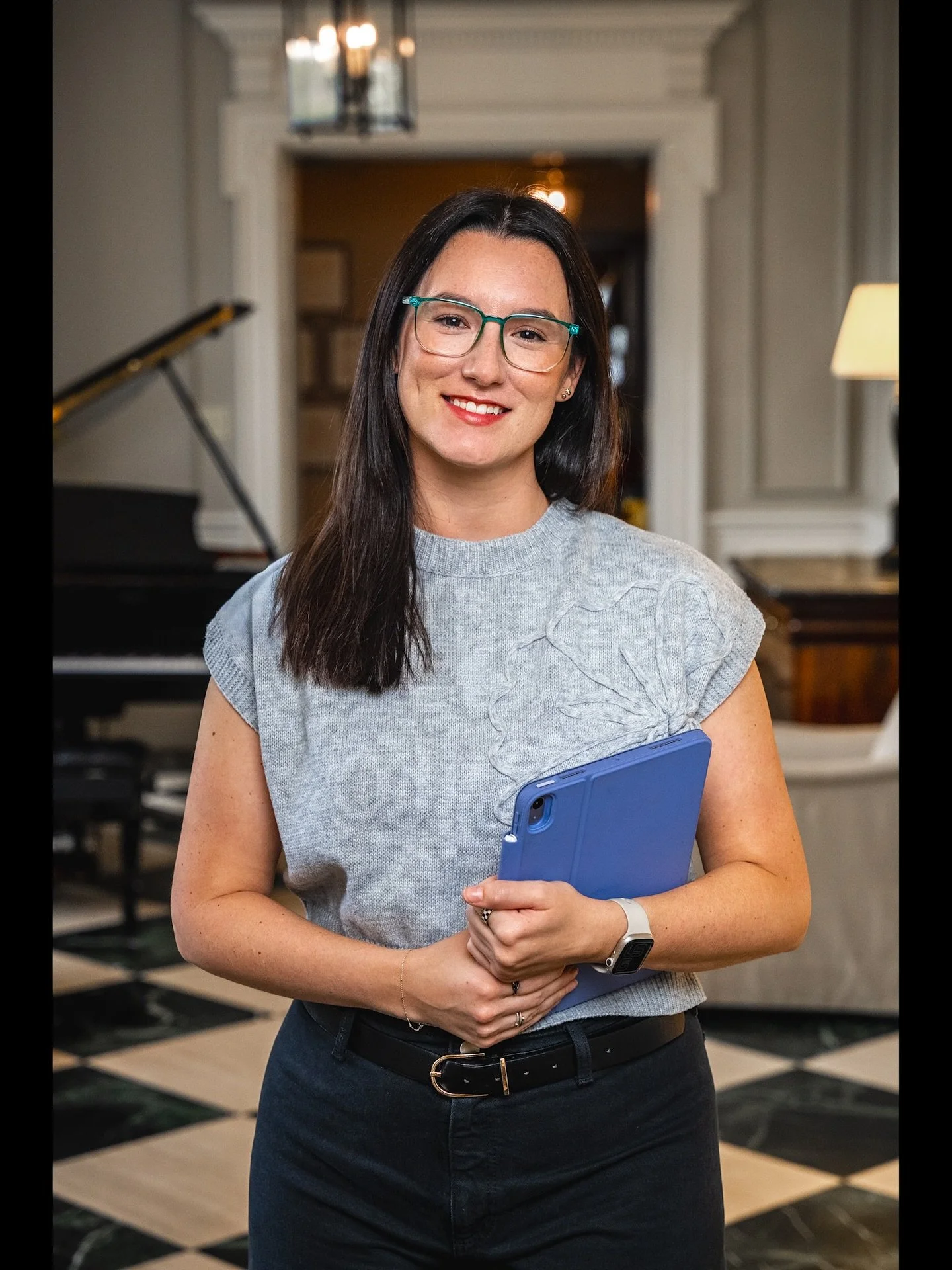 Grabbing some headshots at Forsyth Country Club of the all-in-one tech guru and wearer of many hats: @ca_wils. Thanks Carly and FCC! 🙂

#womenintech #countryclub #countryclublife #headshots #portraitsphotography #headshotphotography #forsythcountryc
