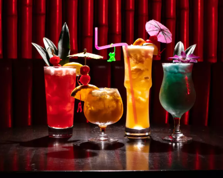 Networking & Cocktails