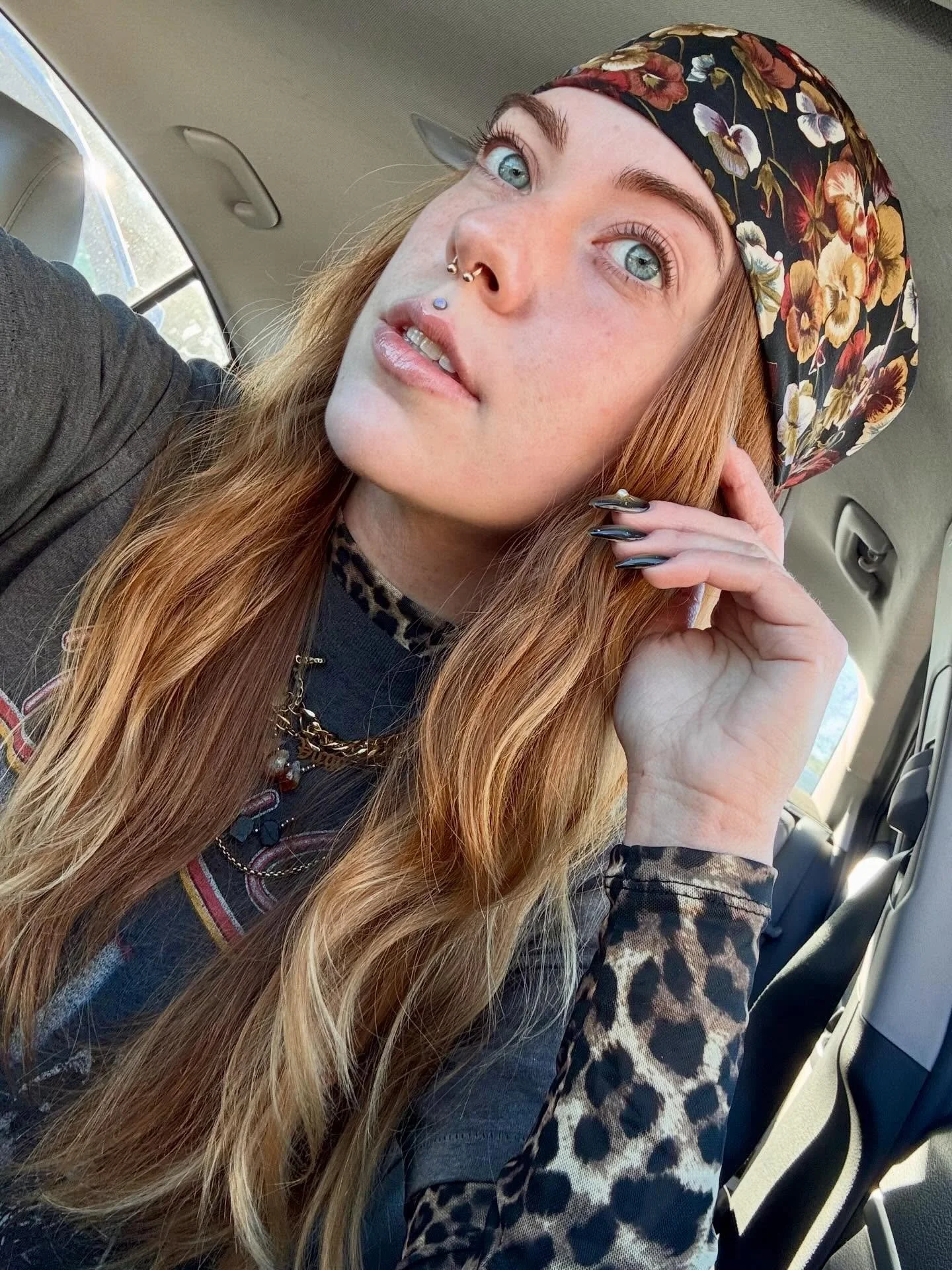 It&rsquo;s just January
&bull;
&bull;
&bull;
&bull;
But somehow it&rsquo;s felt like March. I&rsquo;ve been so insanely busy with getting everything ready for the move! I got to visit my new home &amp; of course eat some potatoes. 🥔 Sledding on a ba