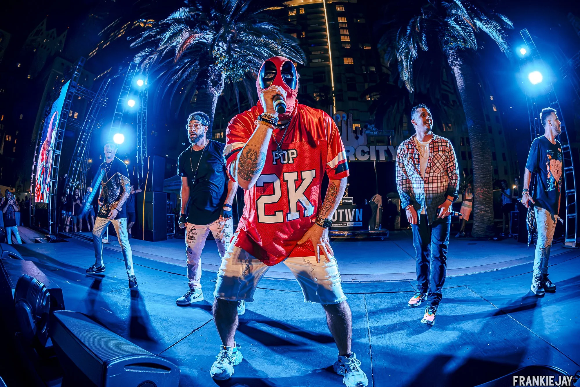 PERSHING SQUARE LA-POP 2000--10.jpg