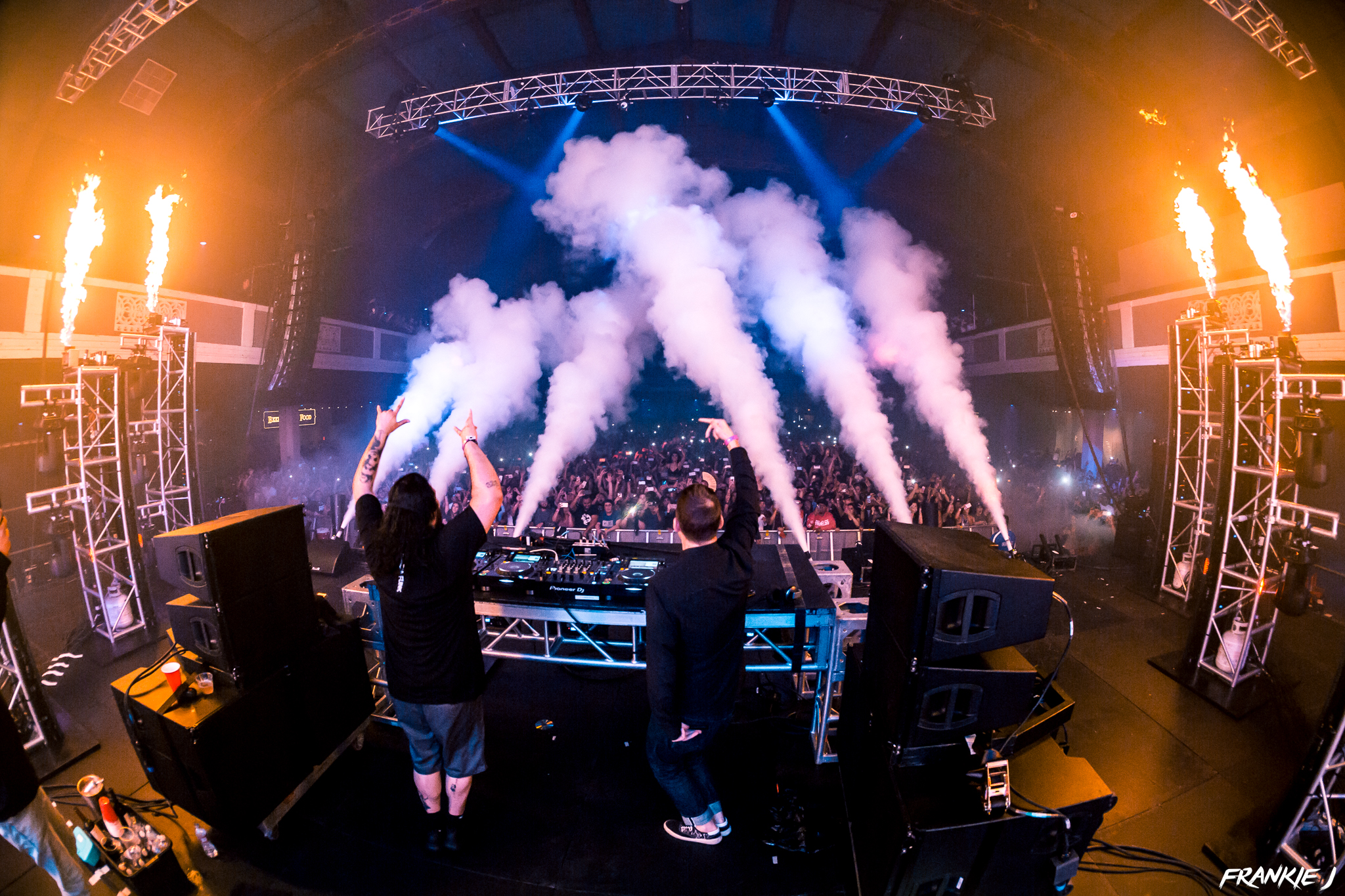 Deorro x Kaskade LA Shrine-2832.png