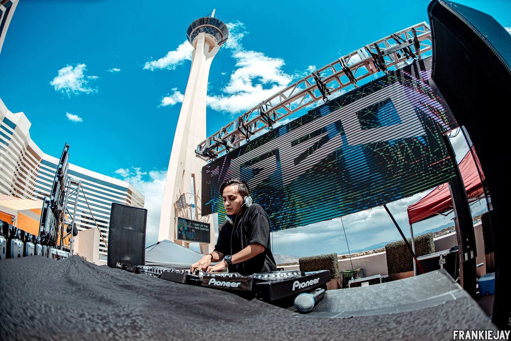 05-16-19-GEO-BASSCON POOL PARTY-0380.jpg