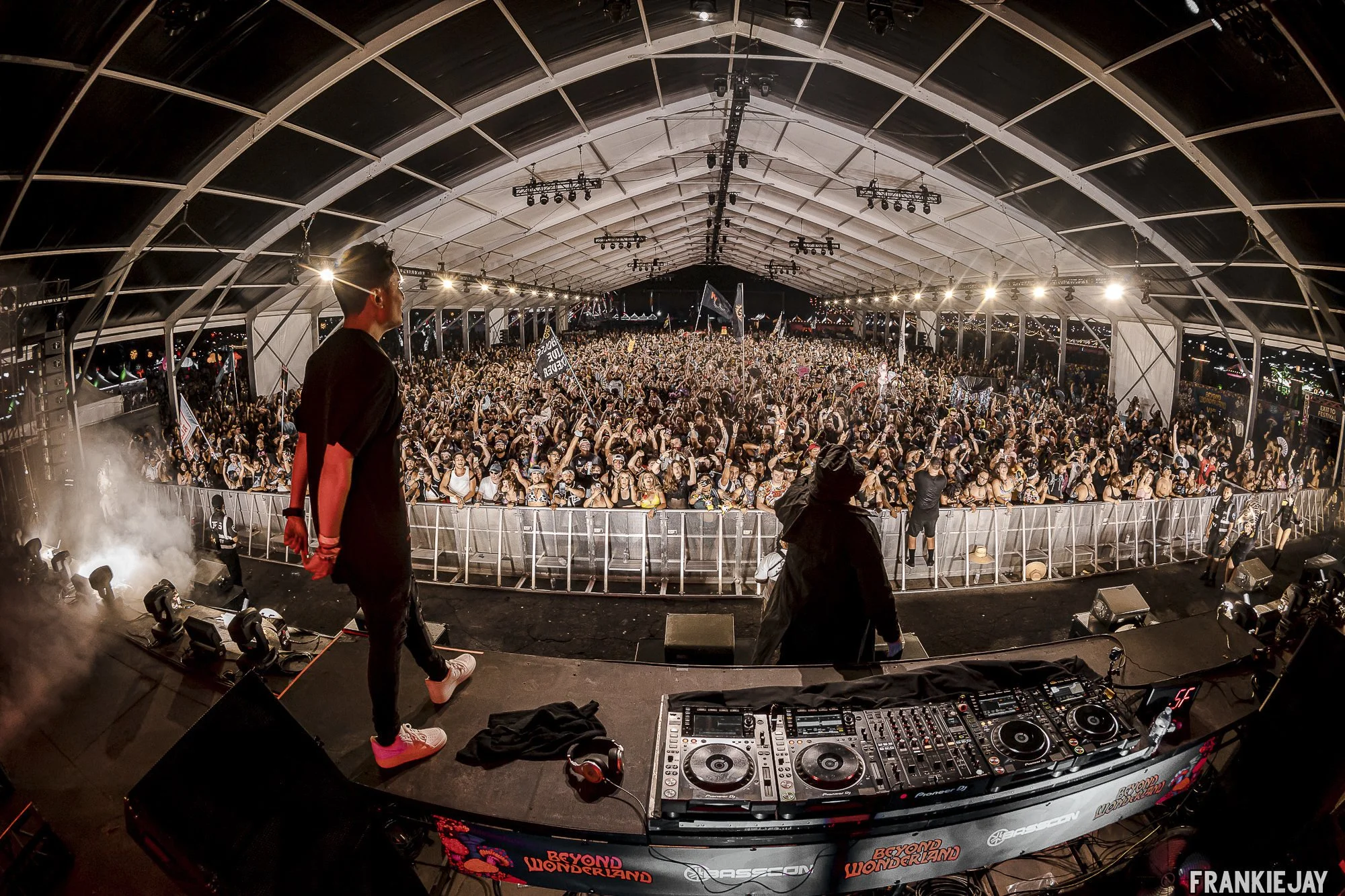 BEYOND WONDERLAND-GEO-4305.jpg