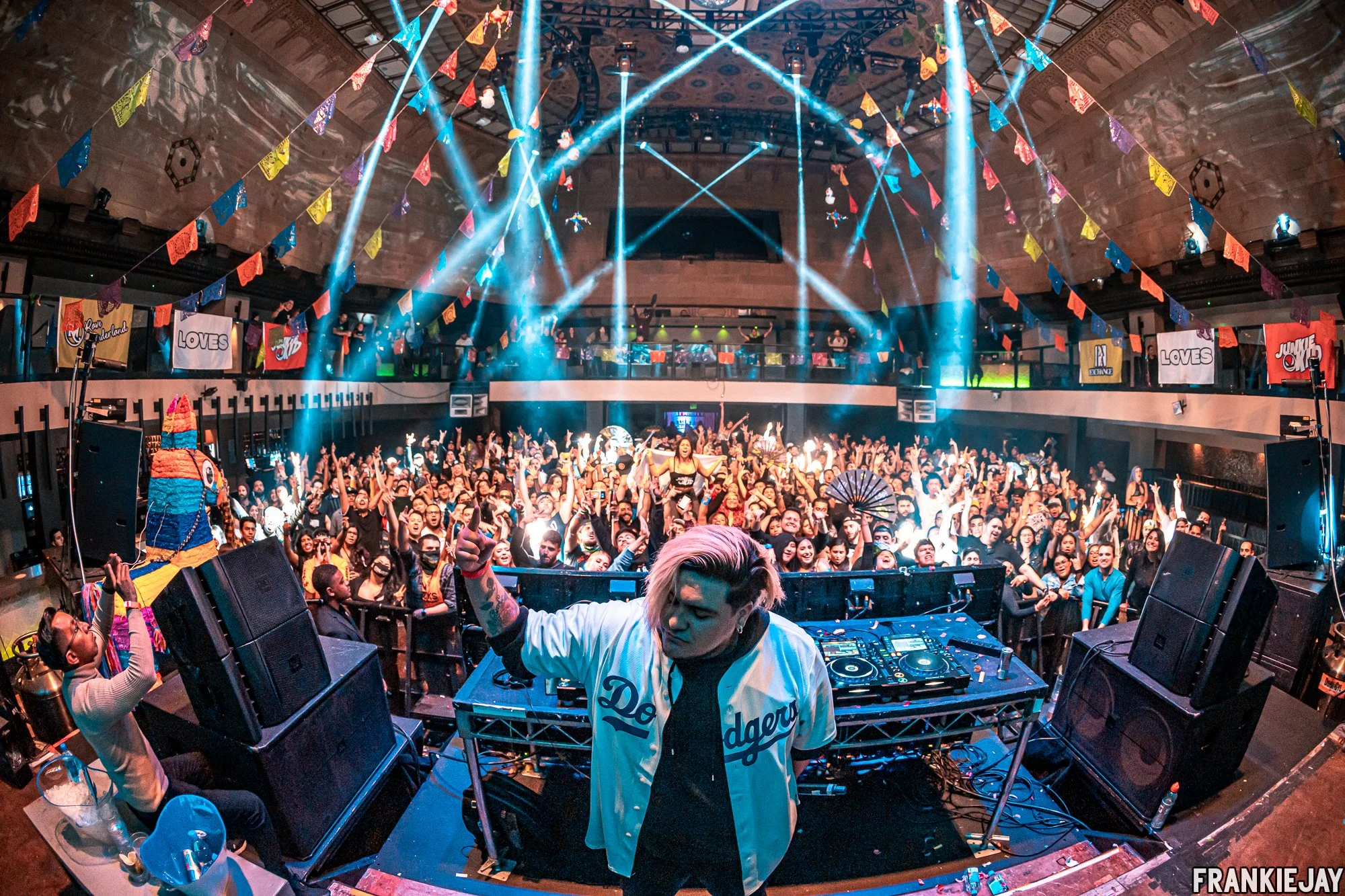 JUNKIEKID-EXCHANGELA-12-20-19-3710.jpg