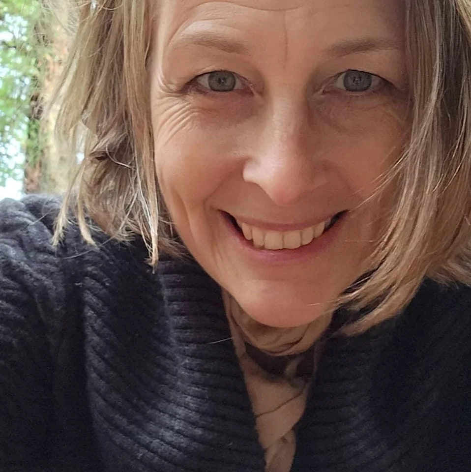 Ramona- of Moon and Sun Wellness
Herbalist & Wellness Coach
