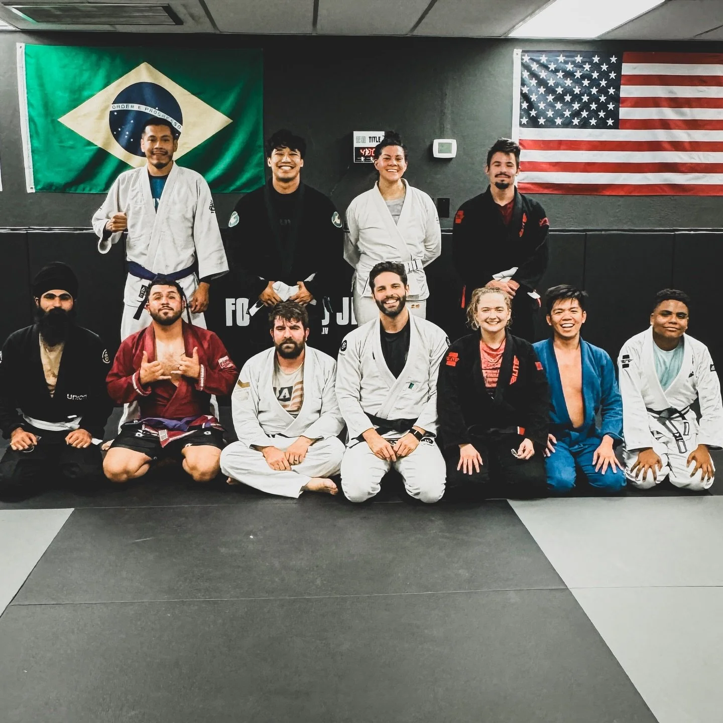 New week in between holidays. Smaller classes. Now is the time to create distance, so let&rsquo;s send it. 🔥 

6:30pm all levels gi
7:30pm competition class

See you tonight 👊