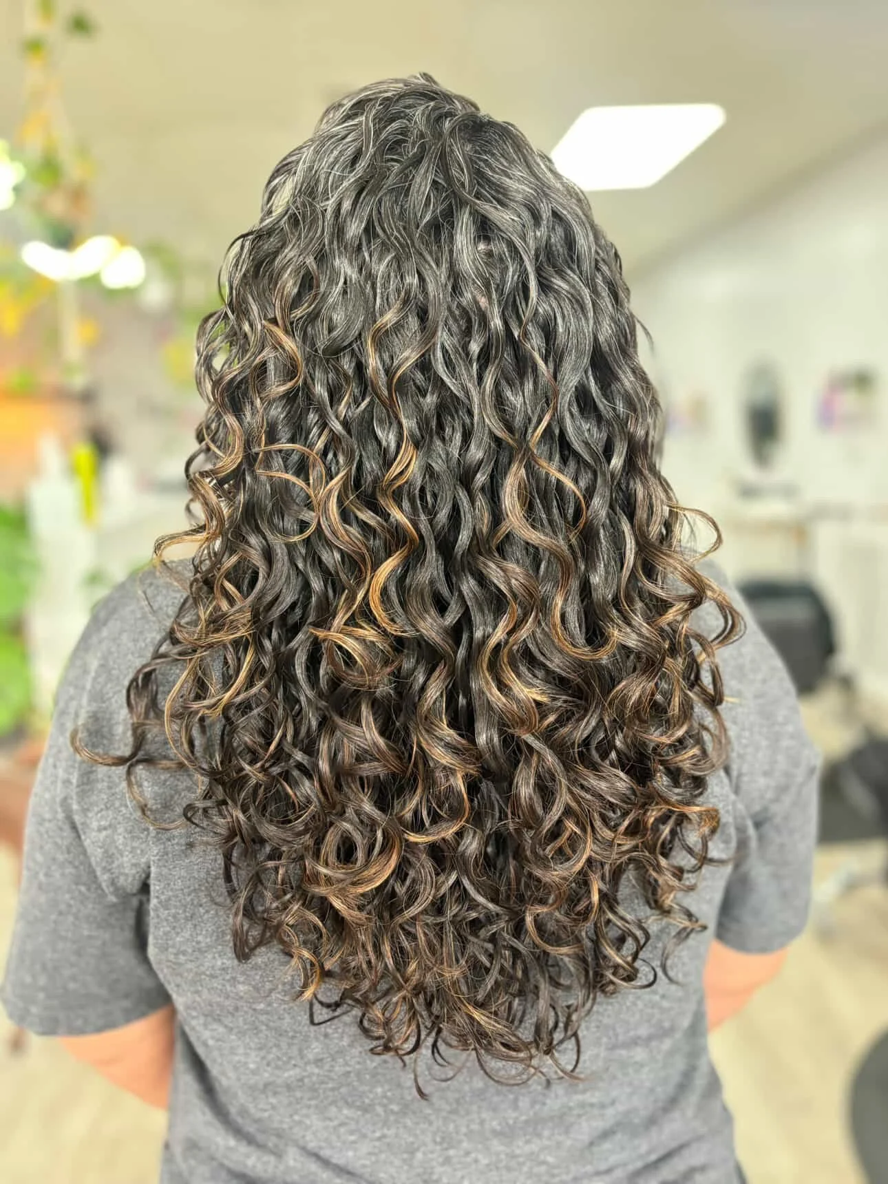 Ready for your dream hair?✨ one appointment away from the juiciest curls evaaaaa🙂&zwj;↕️. 

It&rsquo;s time to book that curly cut you&rsquo;ve been thinking about 💭

You know where to find us ;) link in bio🔗
