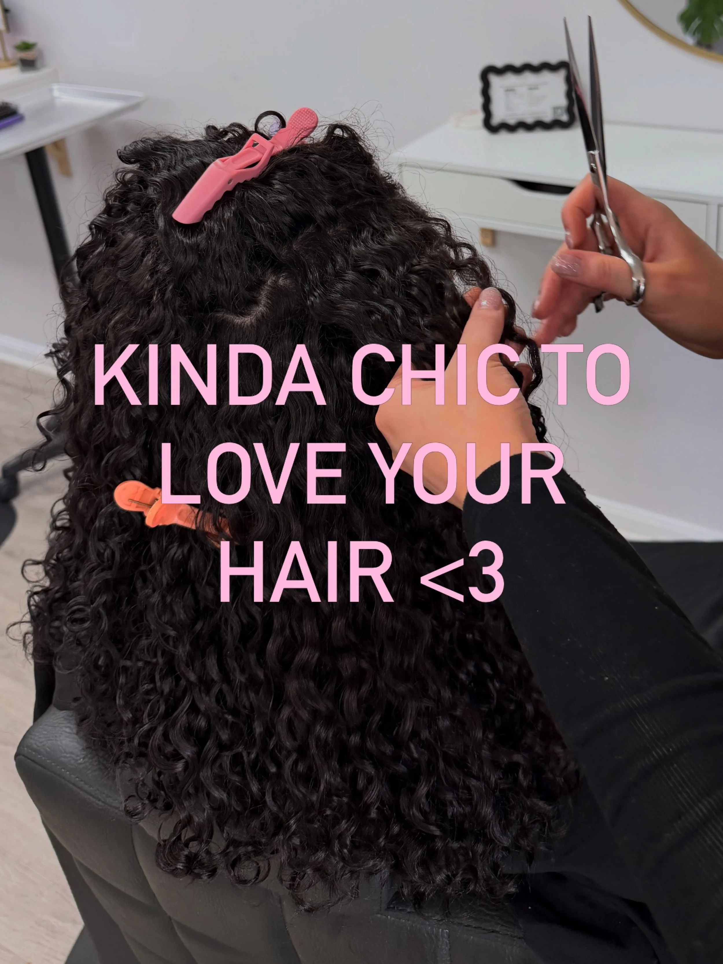 kinda chic to get your hair done at salon lola ;)

DAYTON OHIO HAIRSTYLIST | HAIRSTYLIST | BEAVERCREEK OHIO HAIR SALON