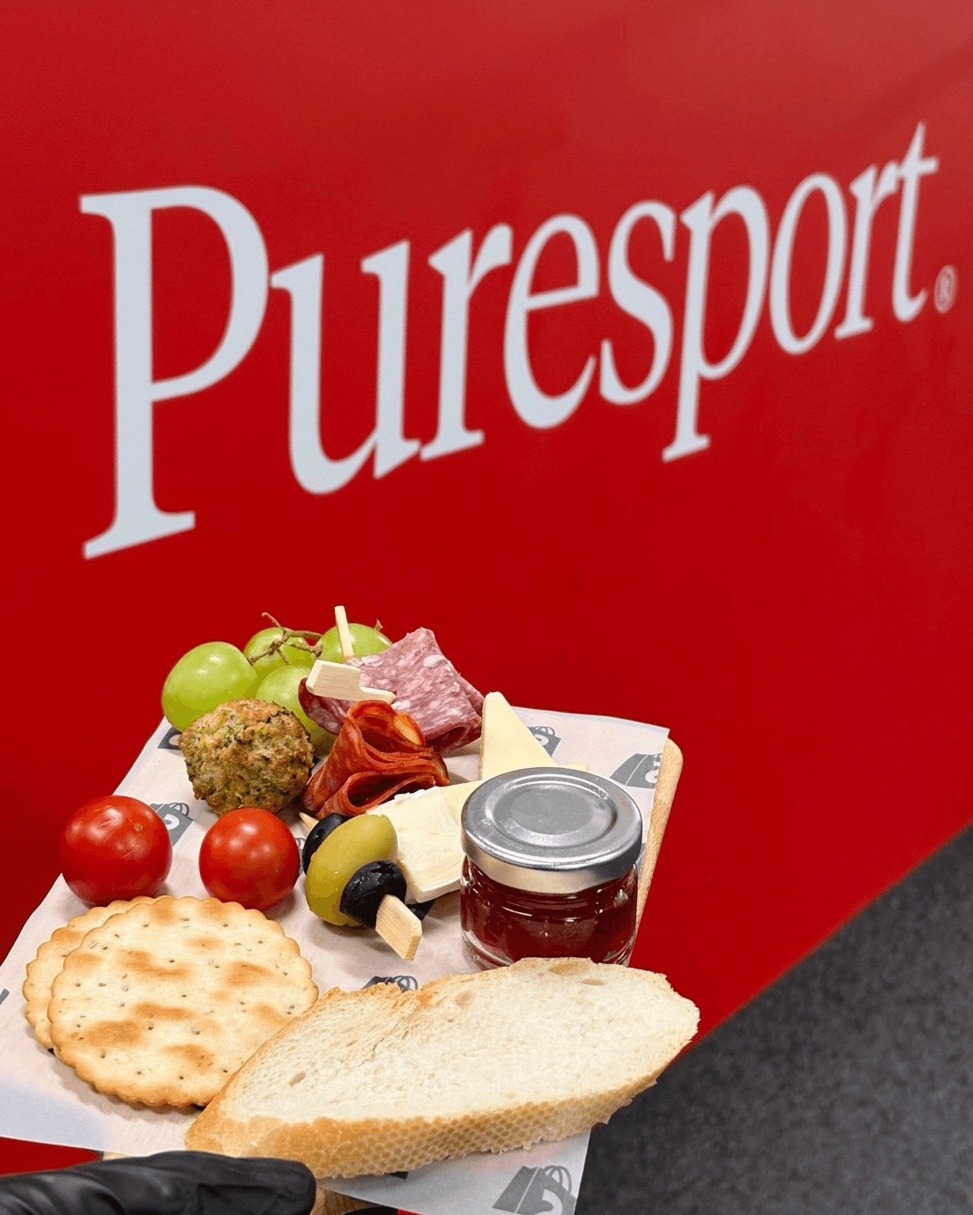 It was a pleasure supporting @Puresport and @Shopify at their Running Club event in Hackney, curated charcuterie and prosecco, paired with refreshing slushies made with Puresport electrolytes 🍓💦 
.
.
.
.
.
.
.
.
.
.
.
.
.
#HackneyRun #Puresport #Sh