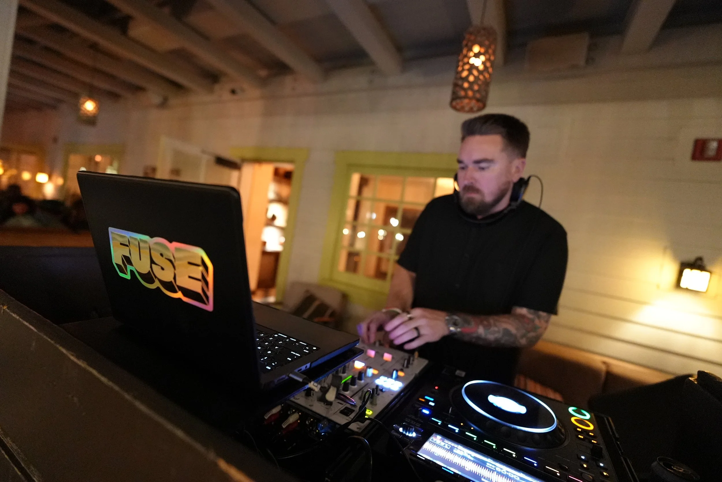 Fuseamania Cincinnati's Premier DJ, DJIng at The Bungalow In Huntington Beach California 