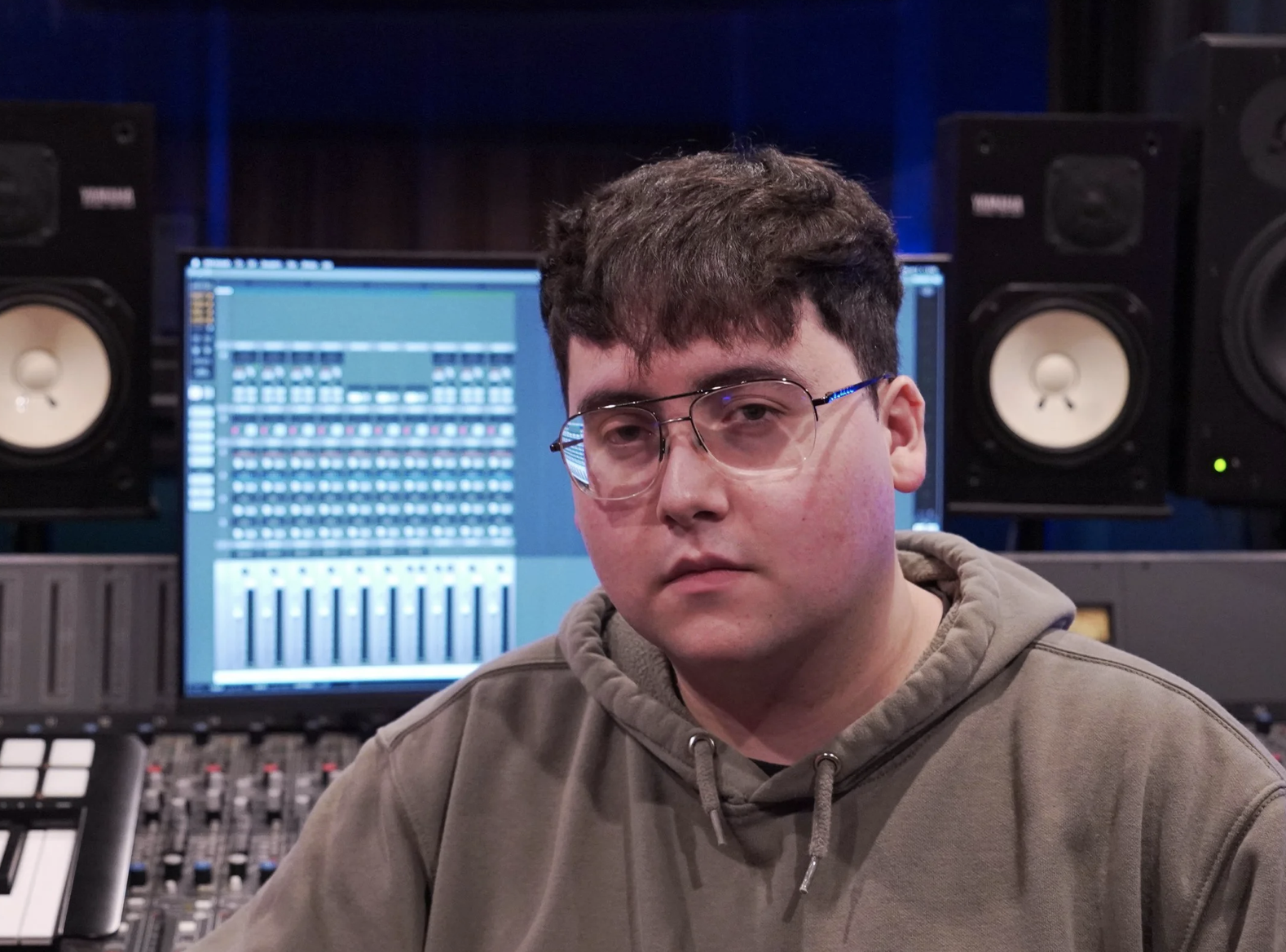 Precision Meets Creativity: Recording with Dominic Eagle